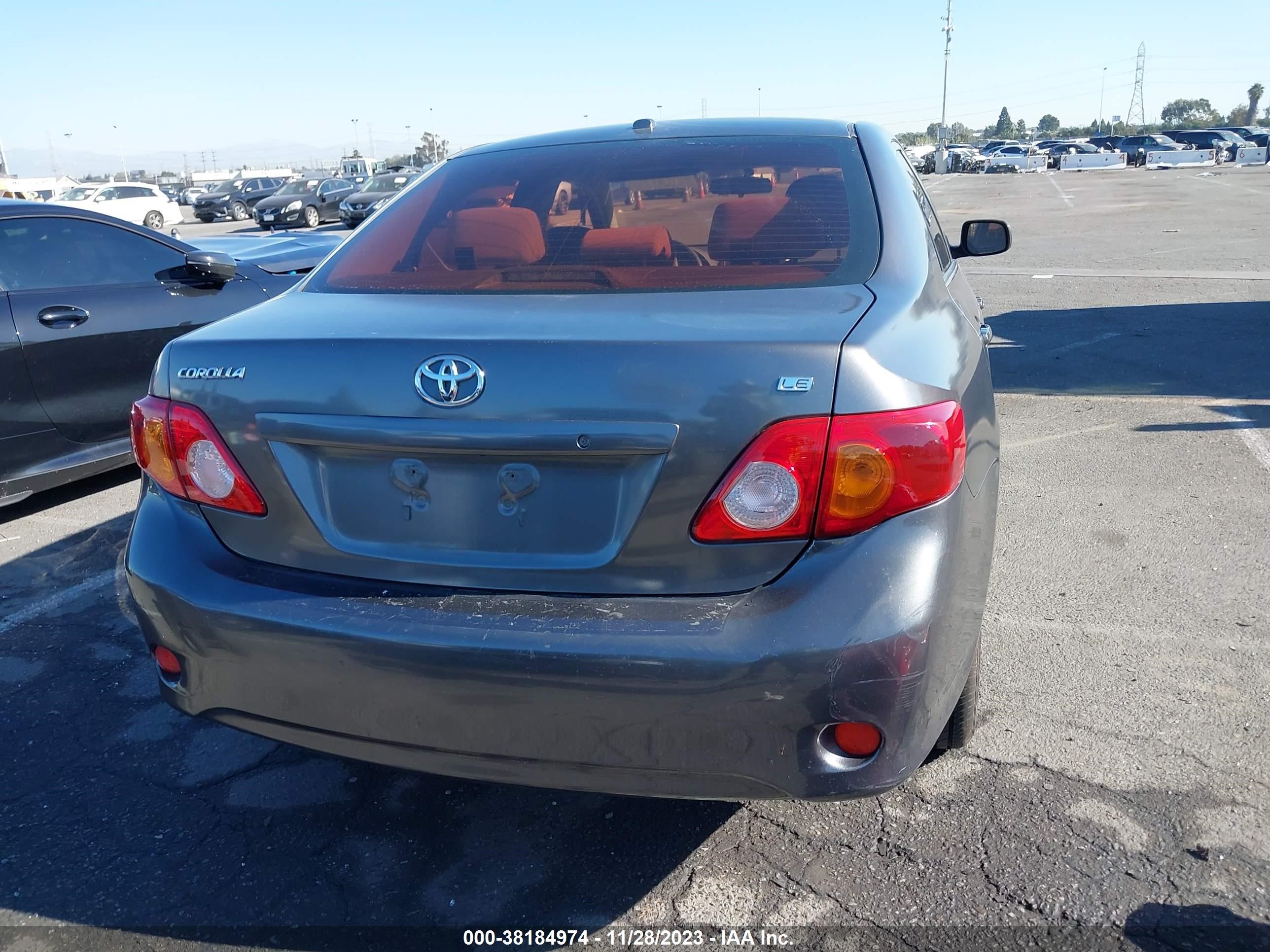 Photo 15 VIN: 1NXBU40E39Z040588 - TOYOTA COROLLA 