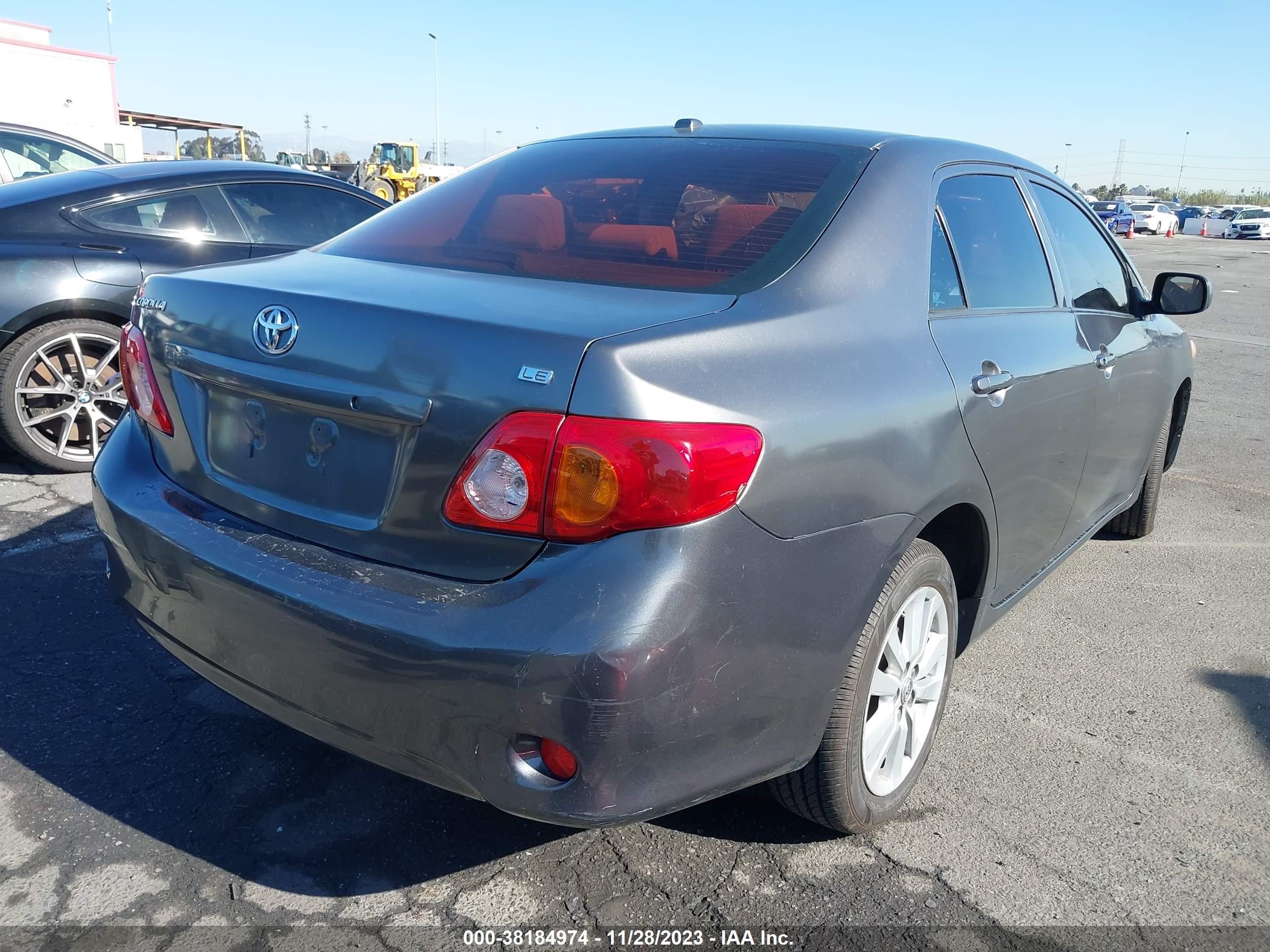 Photo 3 VIN: 1NXBU40E39Z040588 - TOYOTA COROLLA 