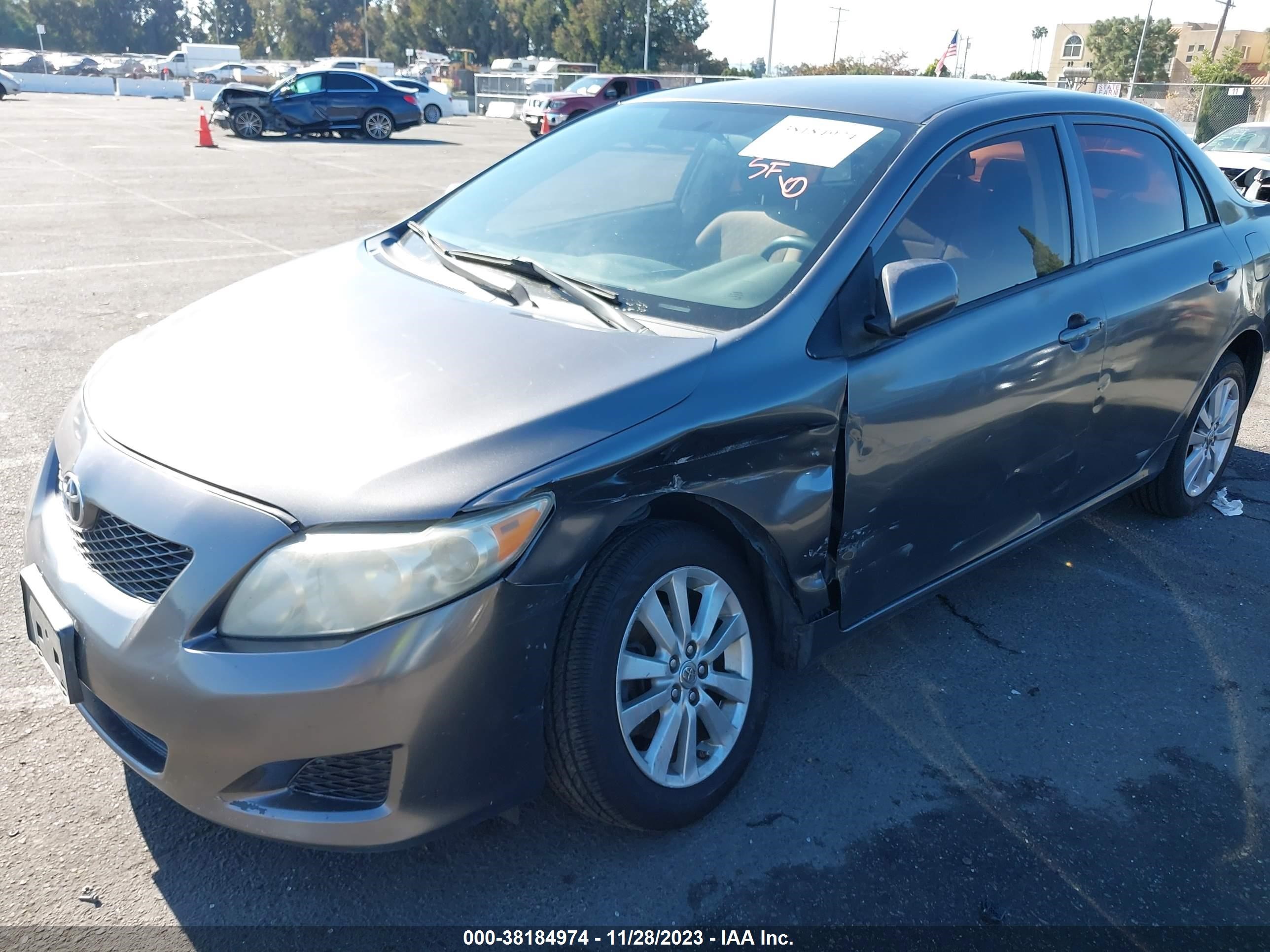 Photo 5 VIN: 1NXBU40E39Z040588 - TOYOTA COROLLA 