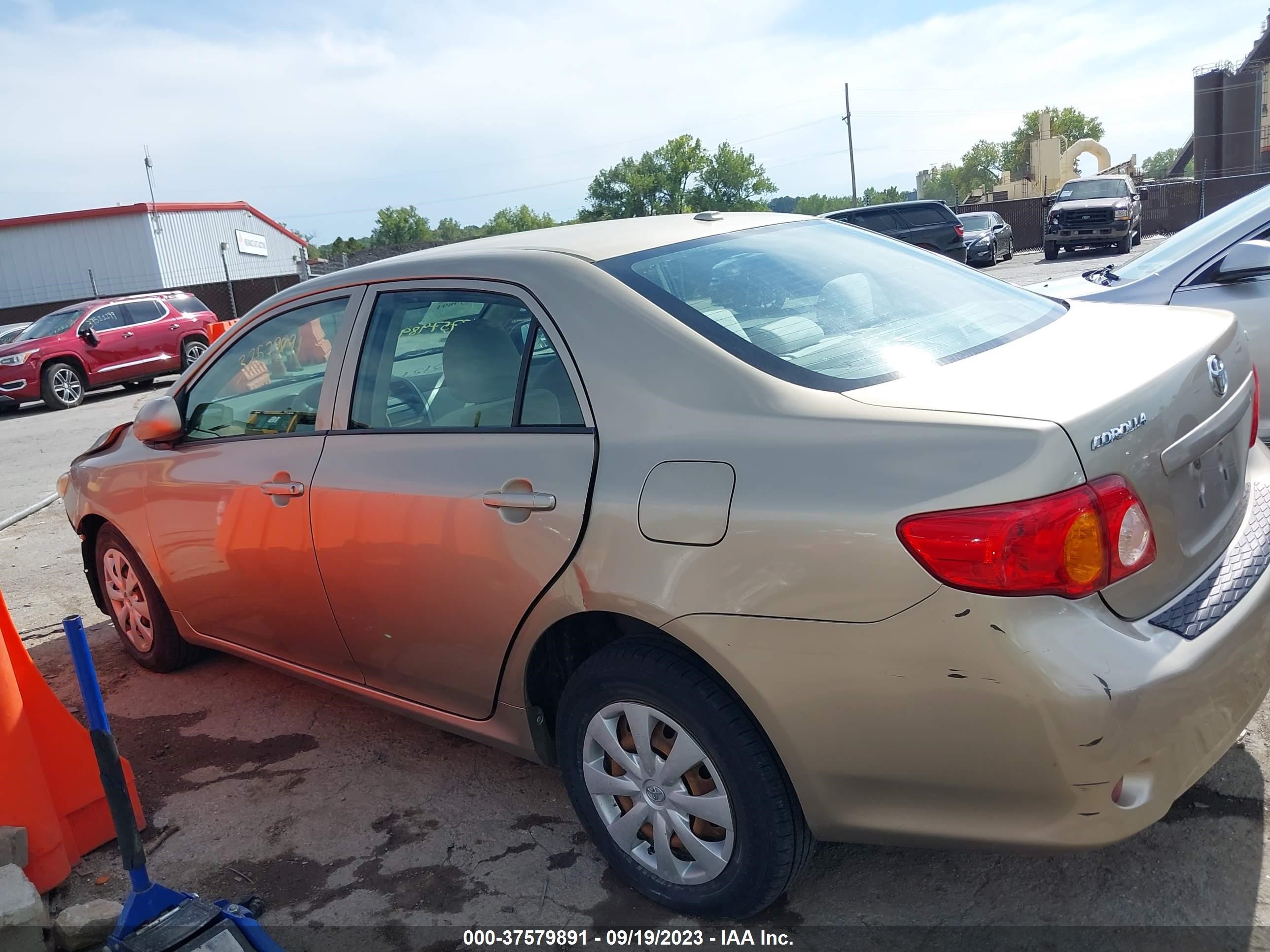 Photo 14 VIN: 1NXBU40E39Z114480 - TOYOTA COROLLA 