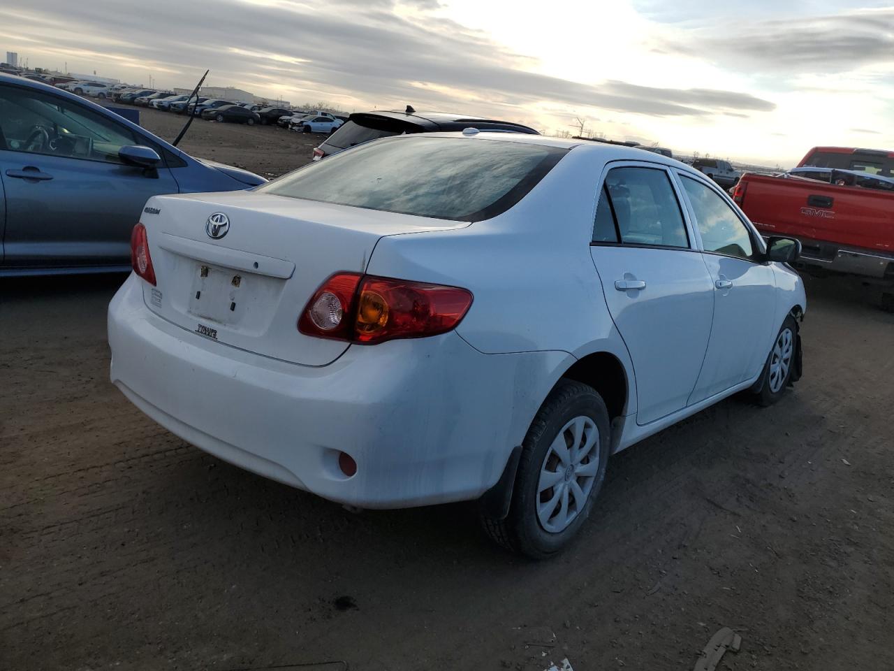 Photo 2 VIN: 1NXBU40E39Z149357 - TOYOTA COROLLA 