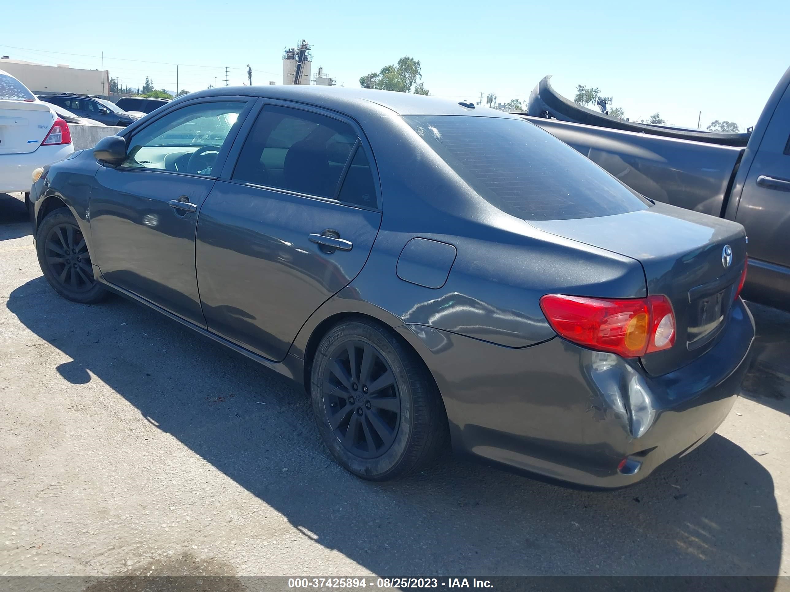 Photo 2 VIN: 1NXBU40E39Z153912 - TOYOTA COROLLA 