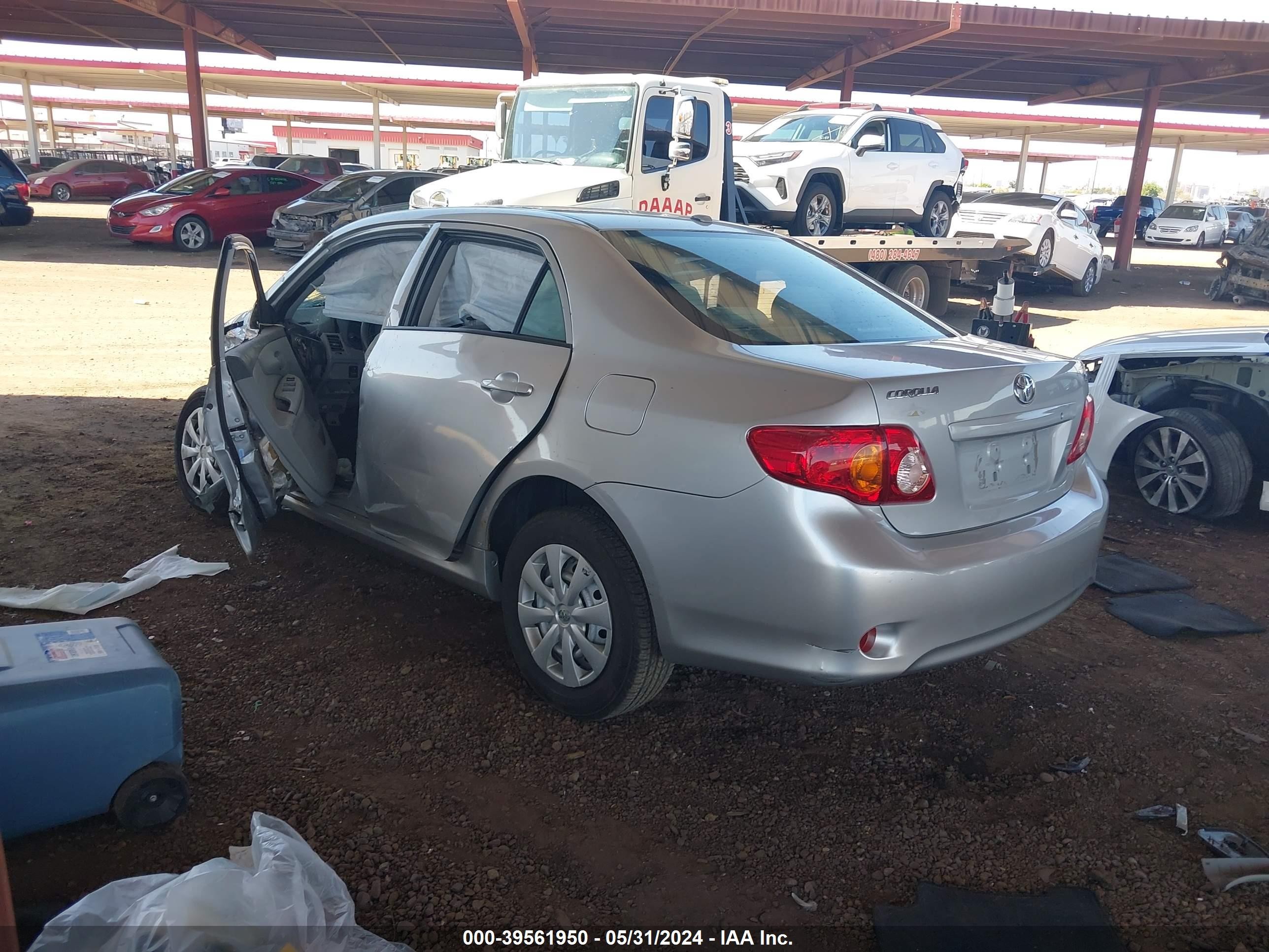 Photo 2 VIN: 1NXBU40E49Z009558 - TOYOTA COROLLA 