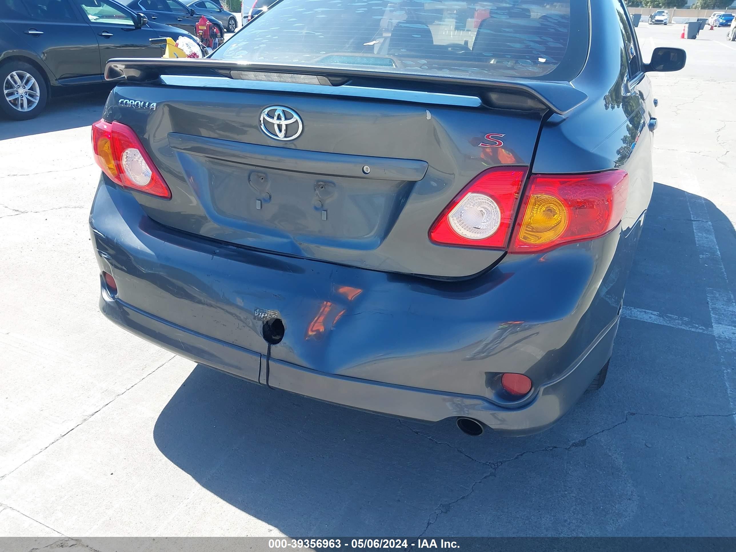 Photo 5 VIN: 1NXBU40E59Z050233 - TOYOTA COROLLA 