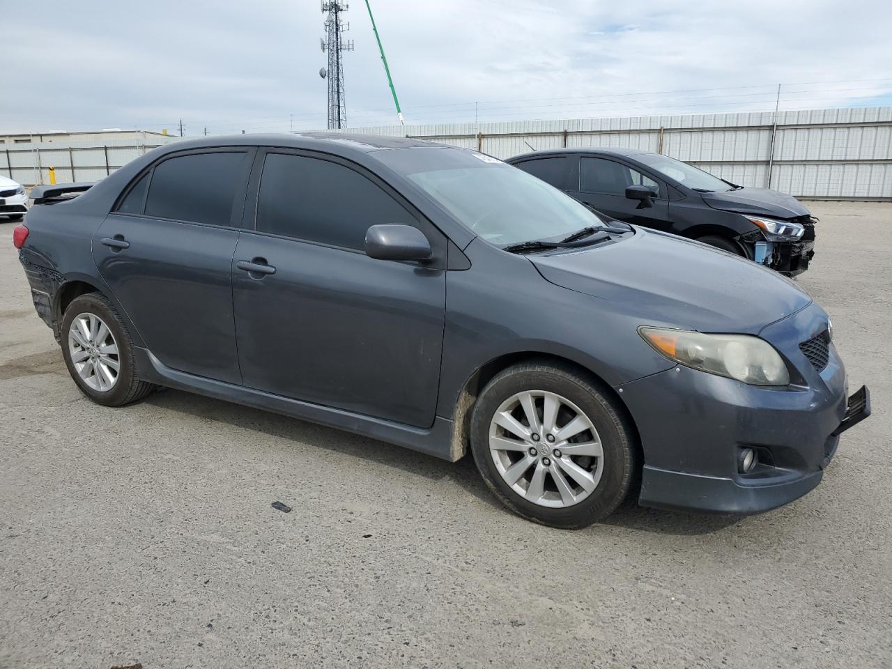 Photo 3 VIN: 1NXBU40E69Z080972 - TOYOTA COROLLA 