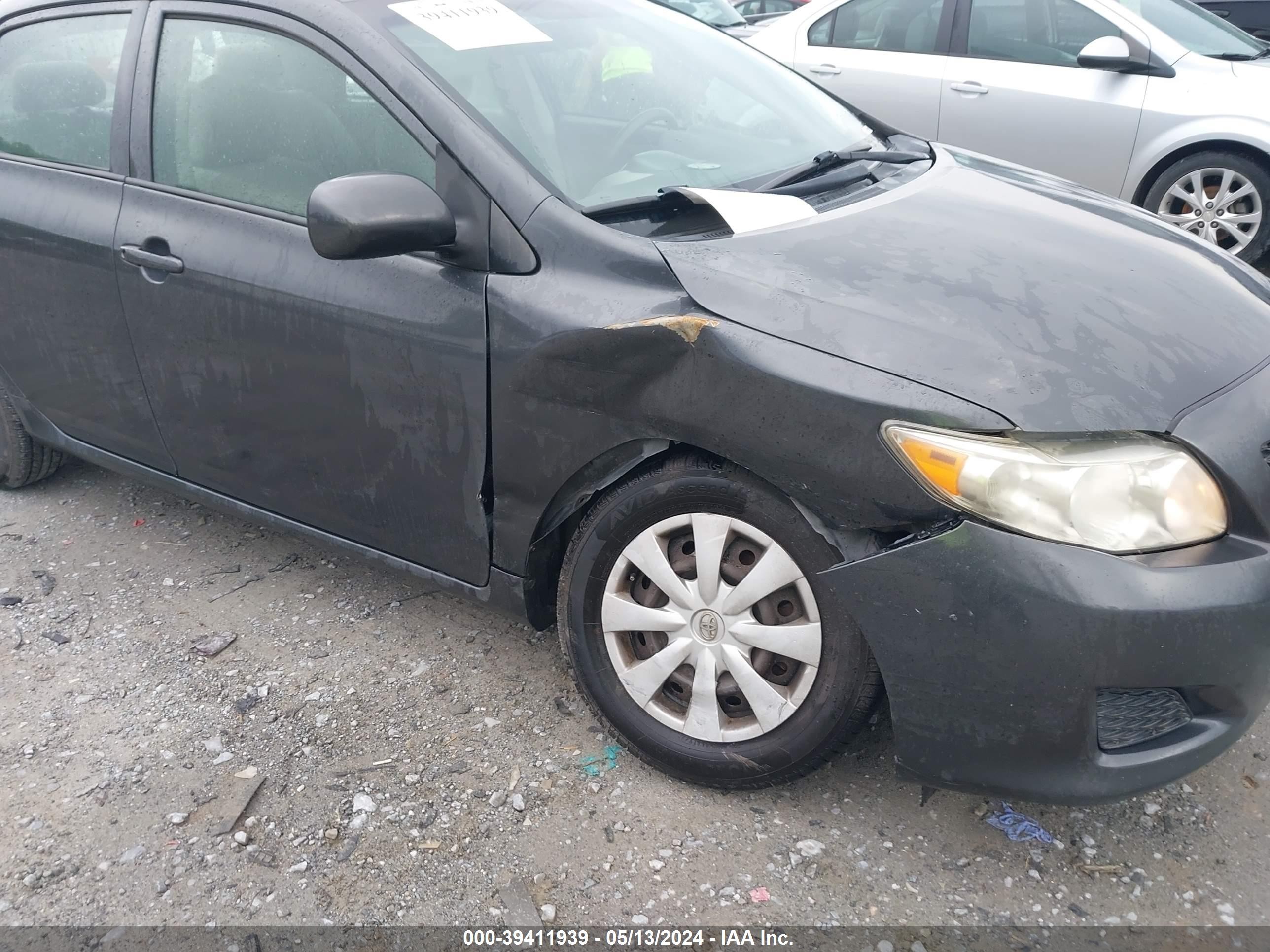 Photo 5 VIN: 1NXBU40E69Z113761 - TOYOTA COROLLA 