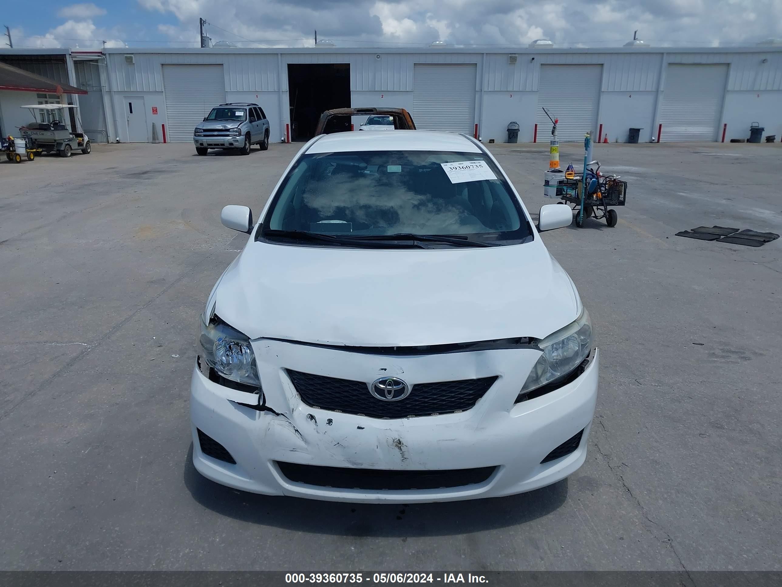 Photo 11 VIN: 1NXBU40E79Z067745 - TOYOTA COROLLA 