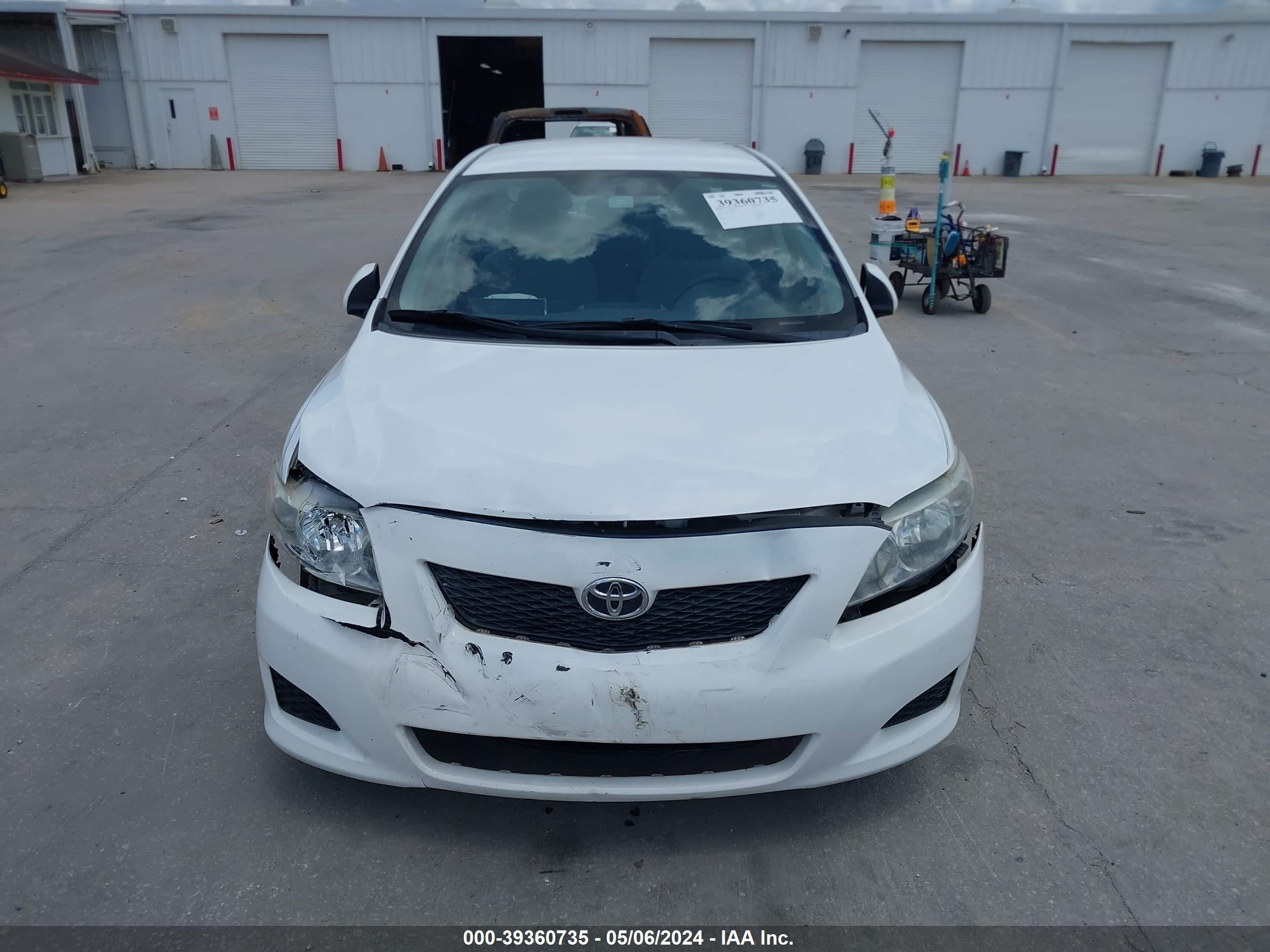 Photo 5 VIN: 1NXBU40E79Z067745 - TOYOTA COROLLA 