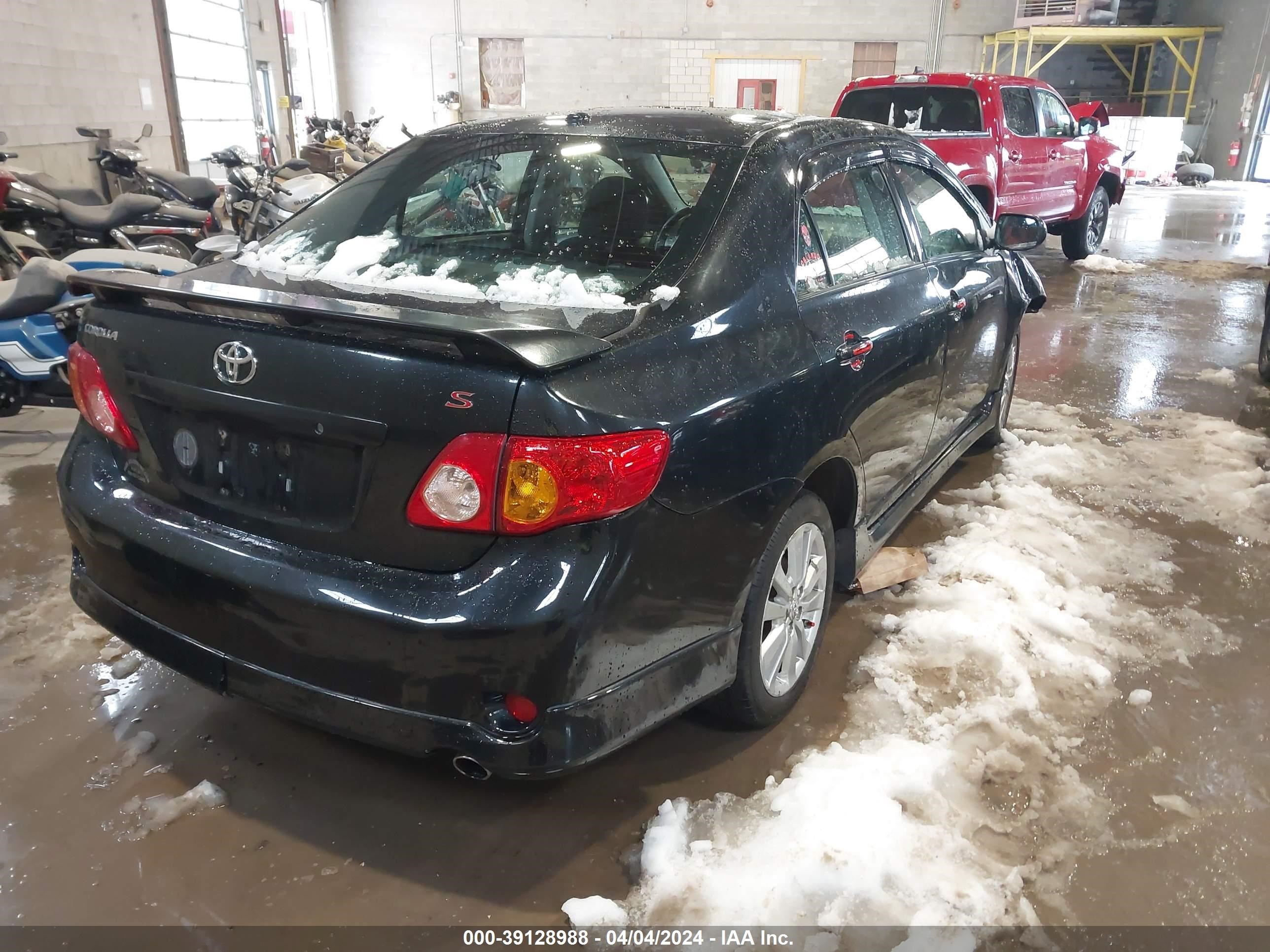 Photo 3 VIN: 1NXBU40E79Z081306 - TOYOTA COROLLA 