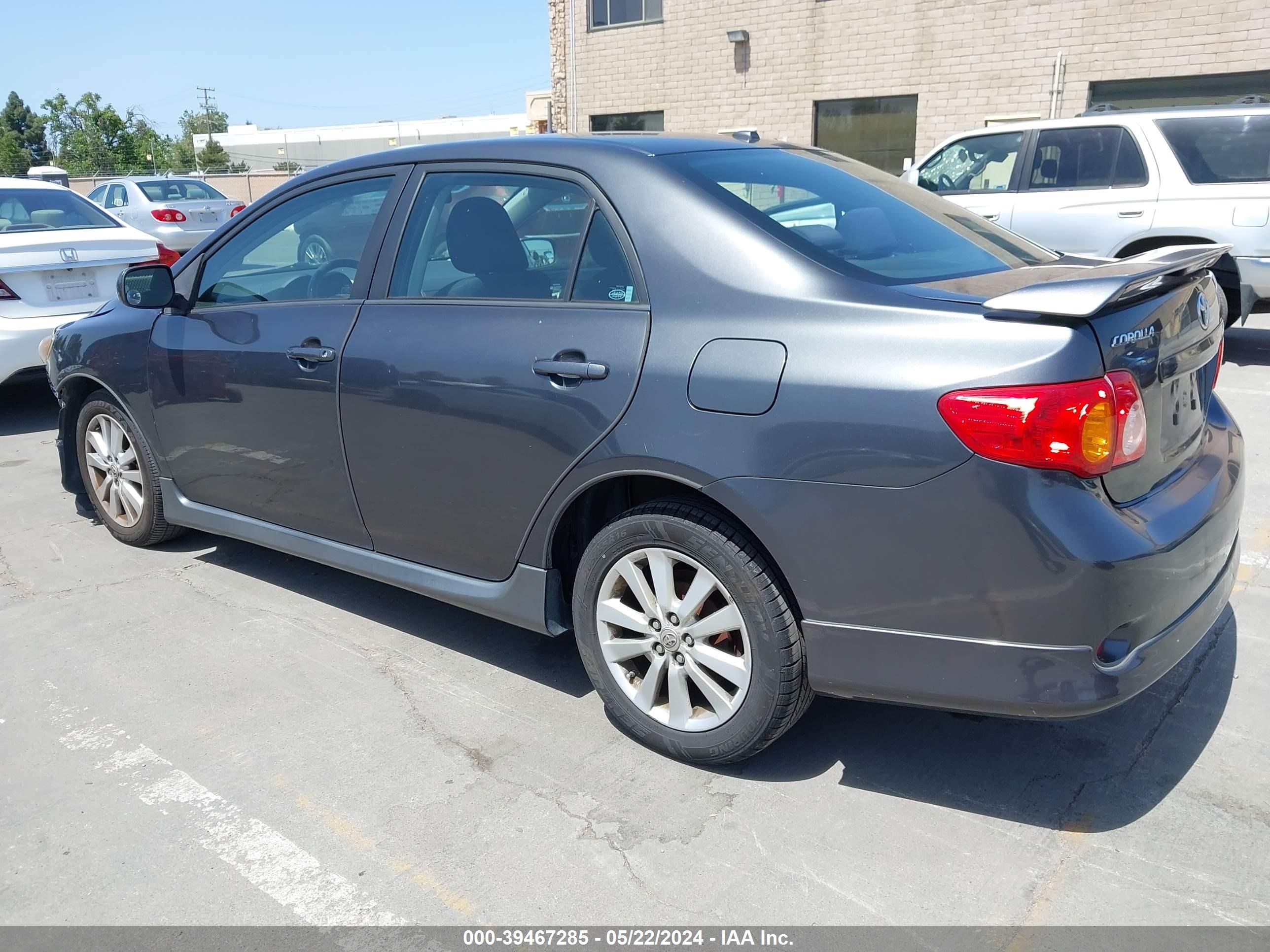 Photo 2 VIN: 1NXBU40E79Z137616 - TOYOTA COROLLA 