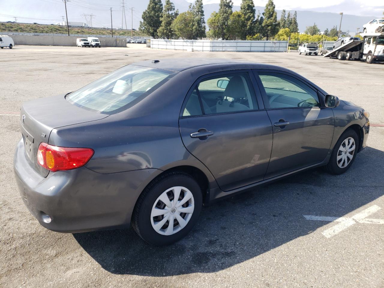 Photo 2 VIN: 1NXBU40E89Z155767 - TOYOTA COROLLA 