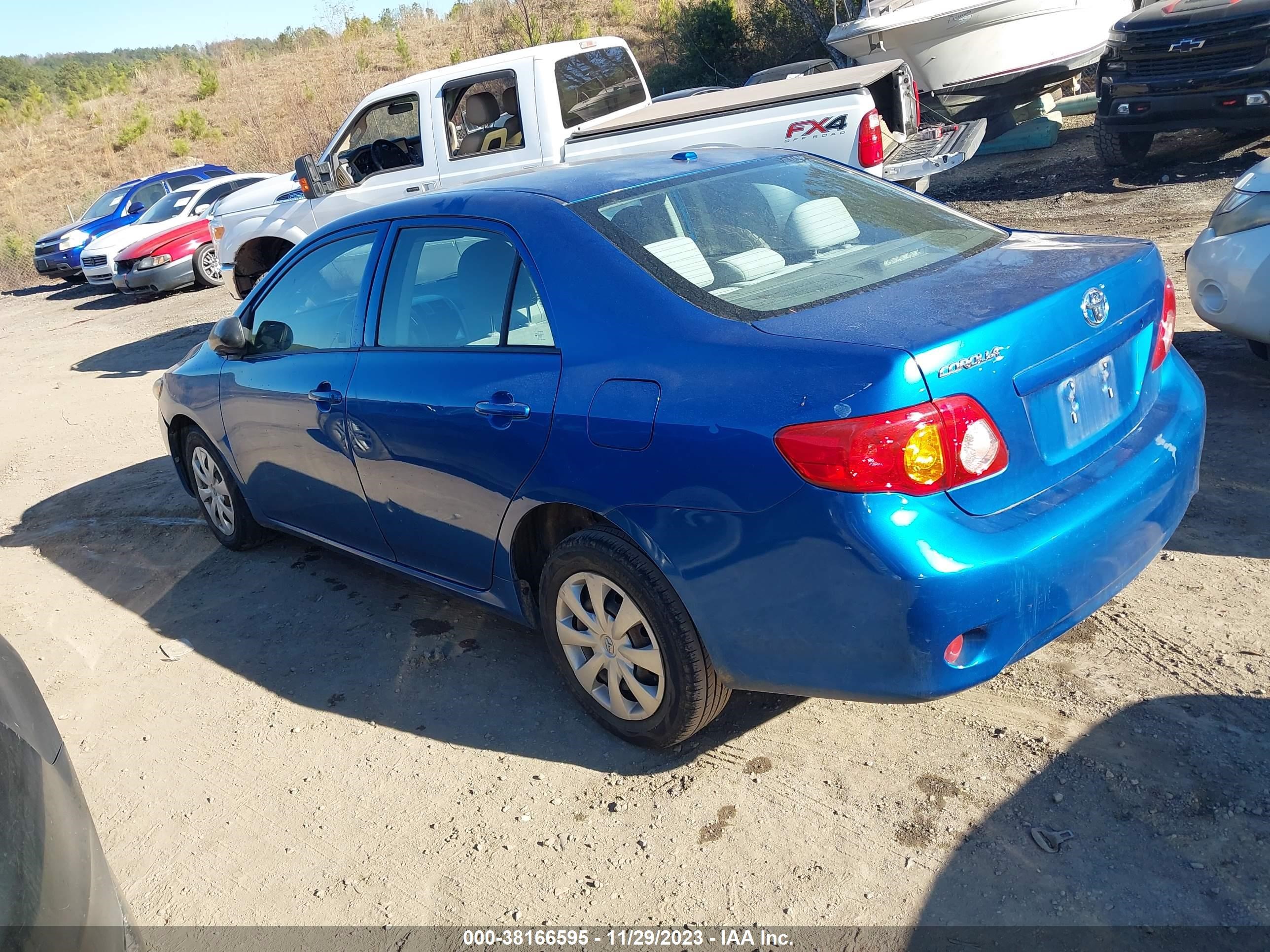 Photo 2 VIN: 1NXBU40E99Z004470 - TOYOTA COROLLA 