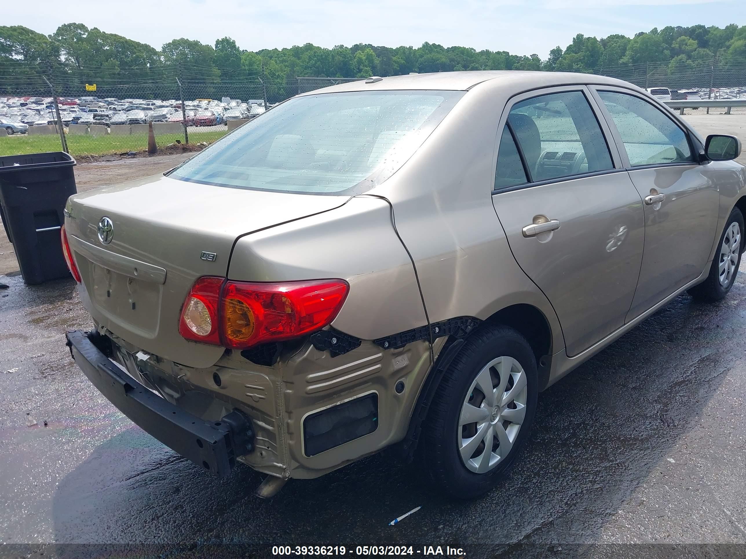 Photo 3 VIN: 1NXBU40E99Z032821 - TOYOTA COROLLA 