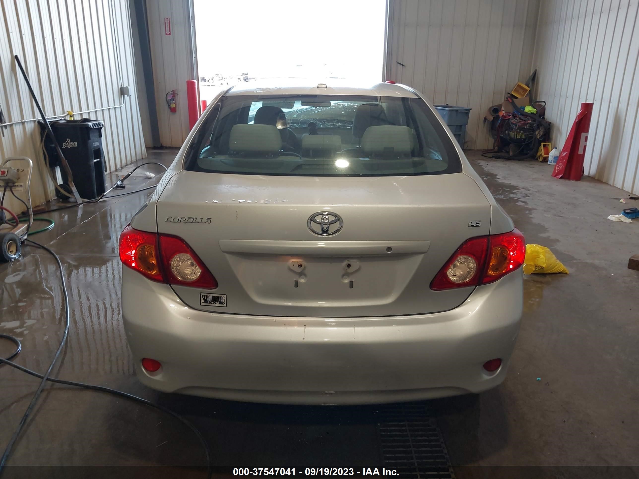 Photo 15 VIN: 1NXBU40E99Z095305 - TOYOTA COROLLA 