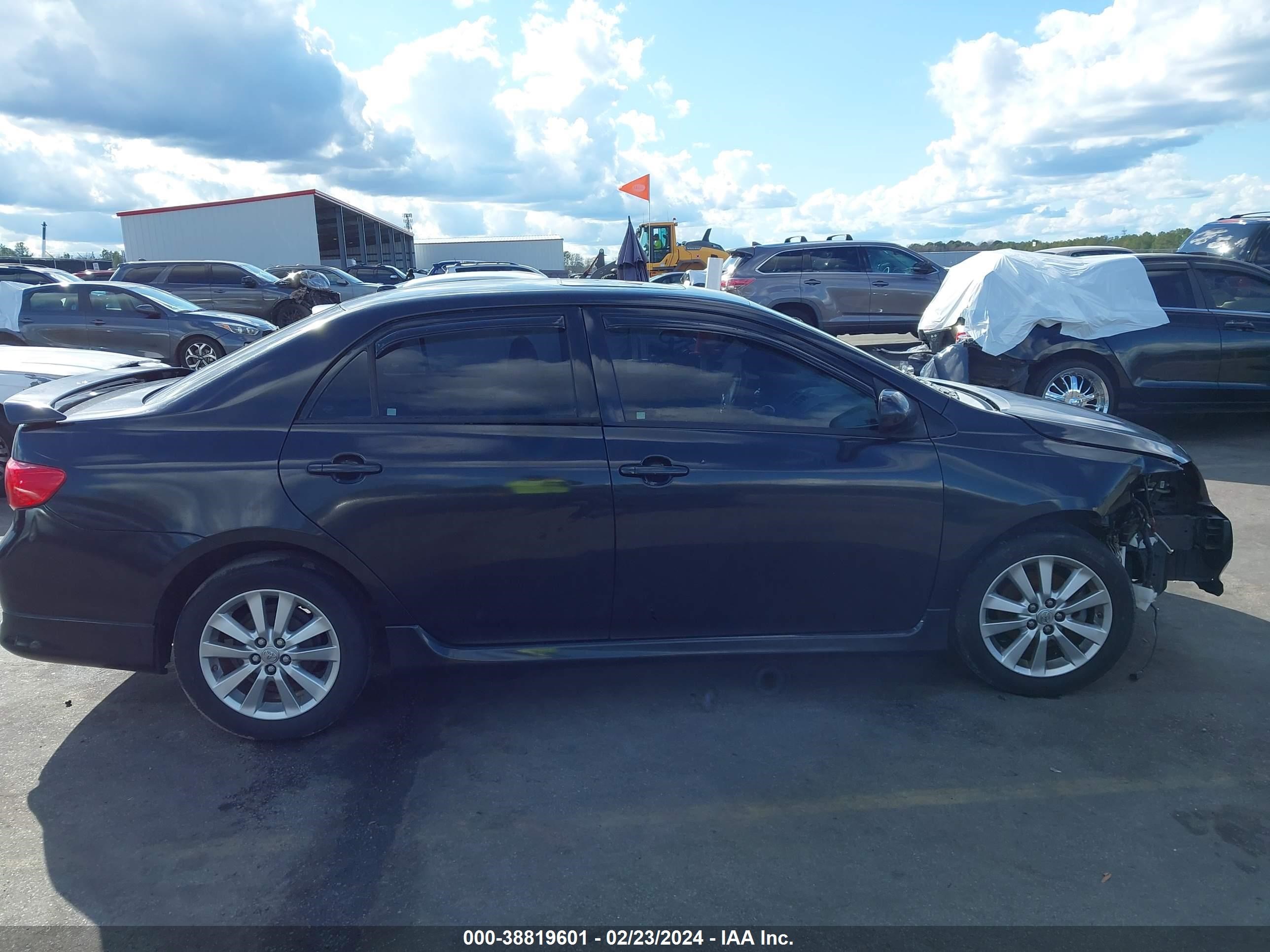 Photo 12 VIN: 1NXBU40E99Z113723 - TOYOTA COROLLA 