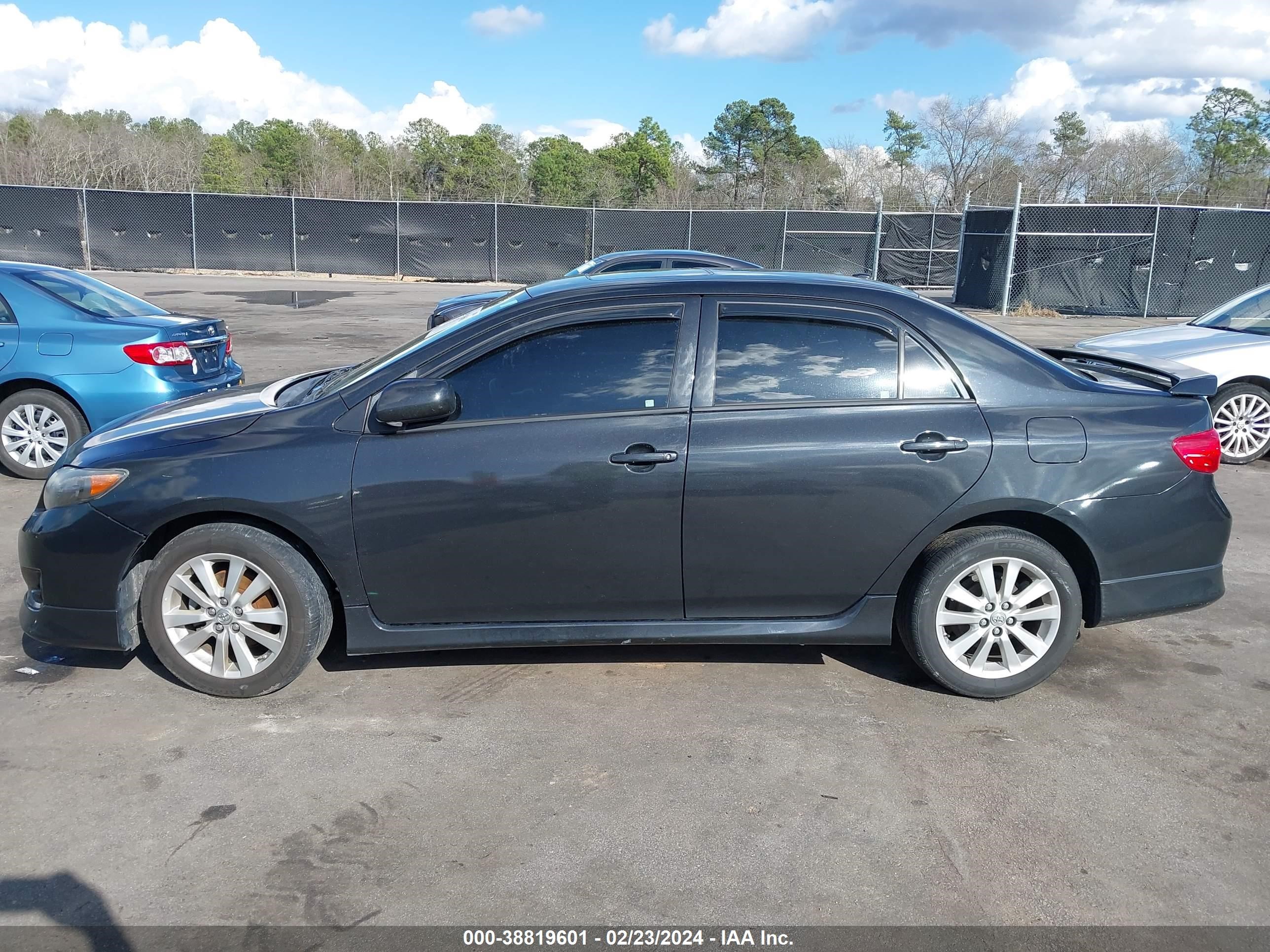 Photo 13 VIN: 1NXBU40E99Z113723 - TOYOTA COROLLA 