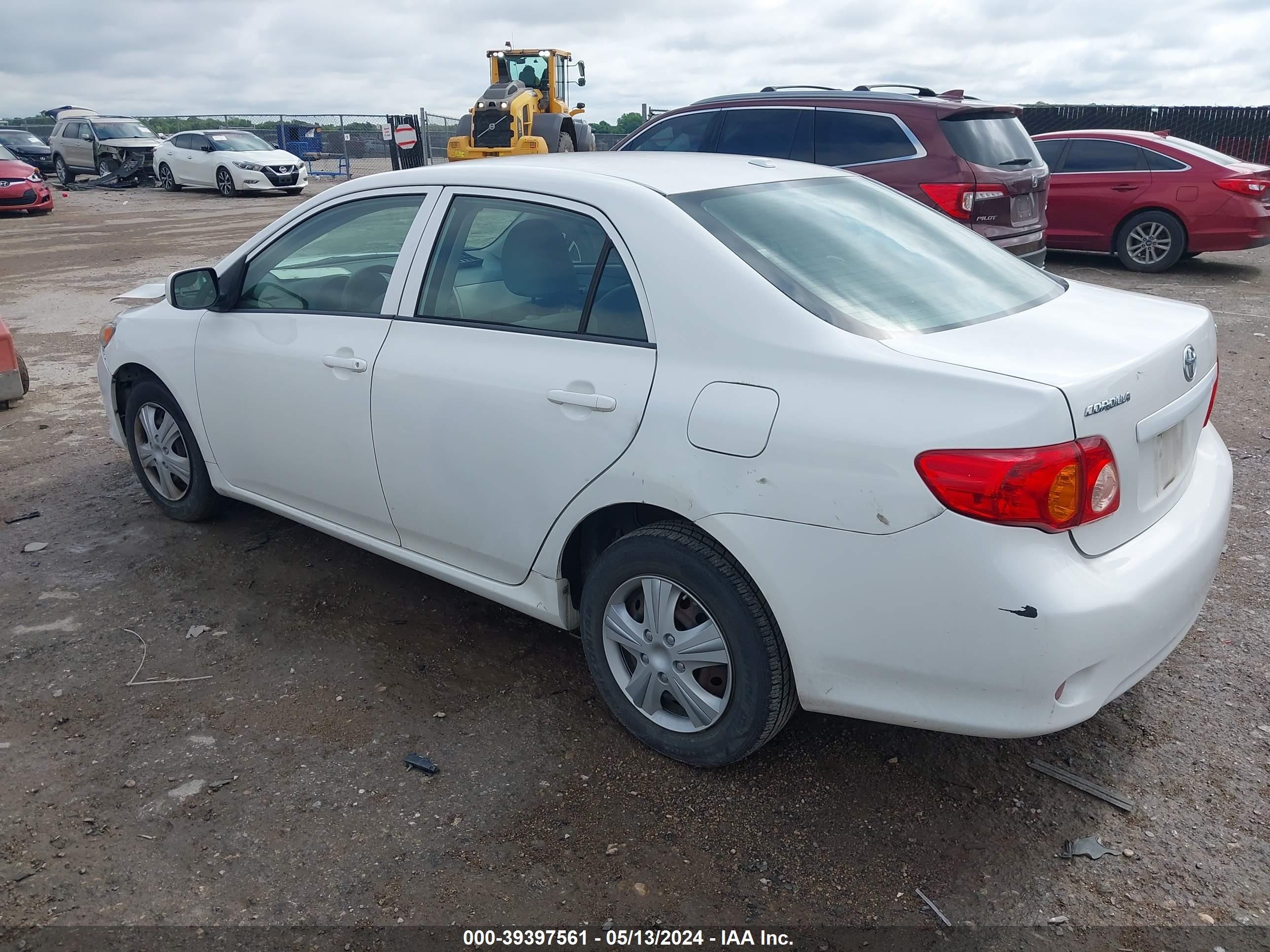 Photo 2 VIN: 1NXBU40E99Z121384 - TOYOTA COROLLA 