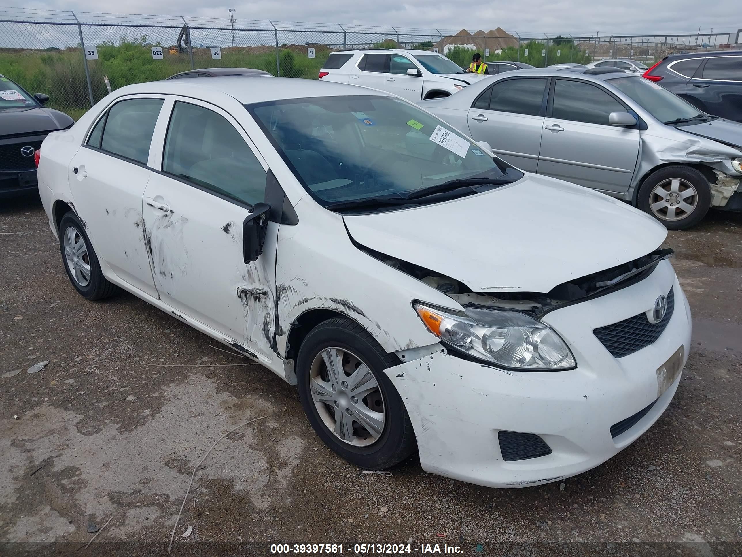 Photo 5 VIN: 1NXBU40E99Z121384 - TOYOTA COROLLA 