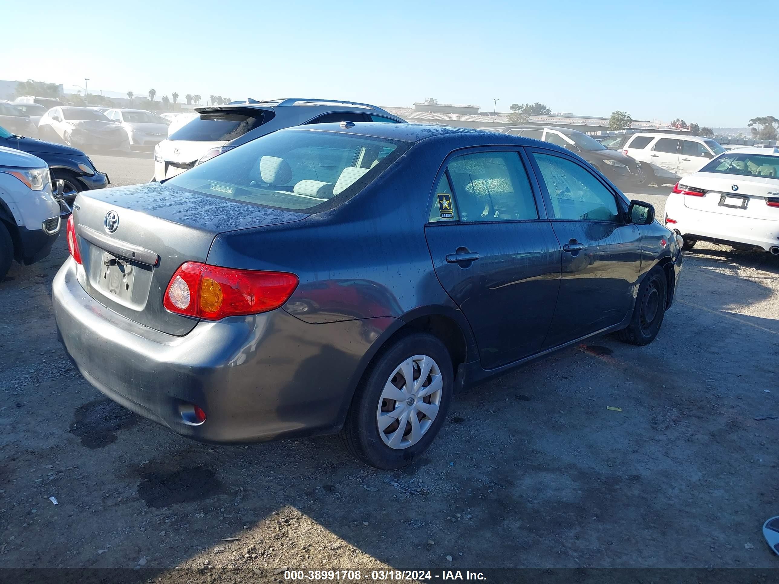 Photo 3 VIN: 1NXBU40E99Z148262 - TOYOTA COROLLA 