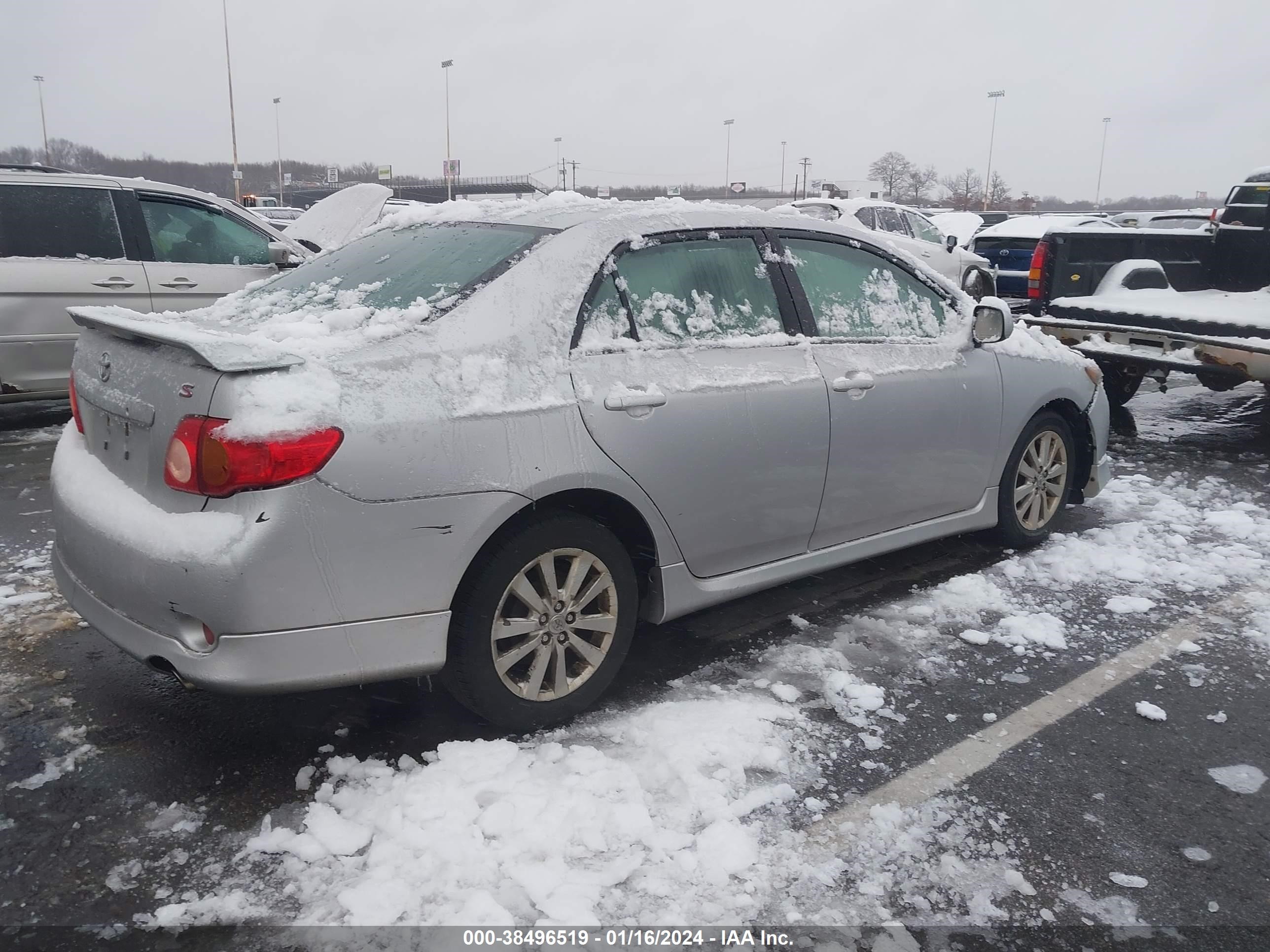 Photo 3 VIN: 1NXBU40E99Z160718 - TOYOTA COROLLA 