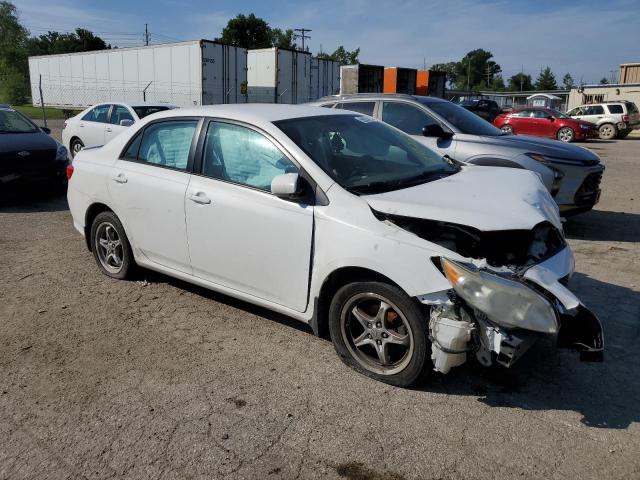 Photo 3 VIN: 1NXBU40EX9Z008981 - TOYOTA COROLLA 