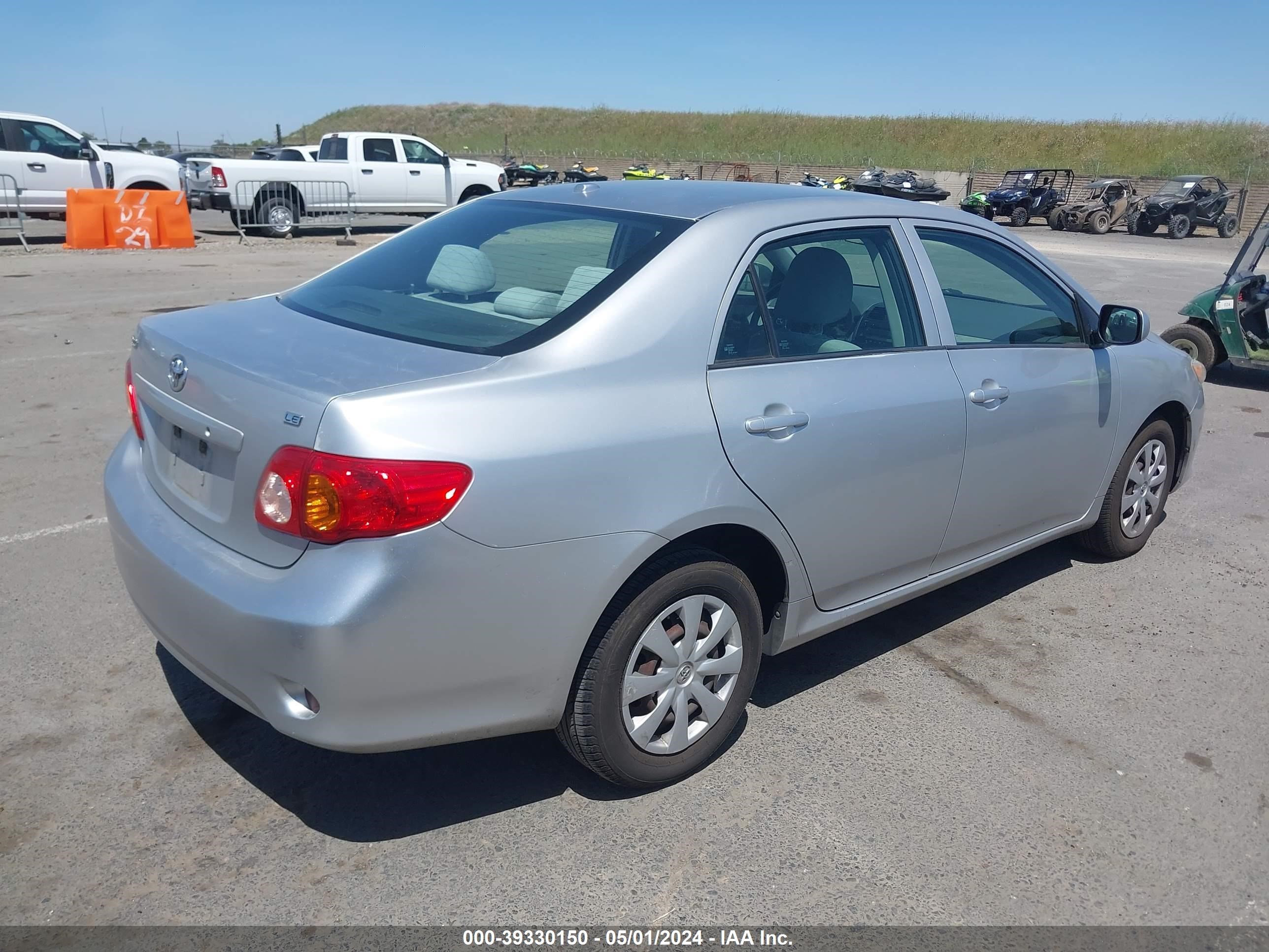 Photo 3 VIN: 1NXBU40EX9Z071160 - TOYOTA COROLLA 