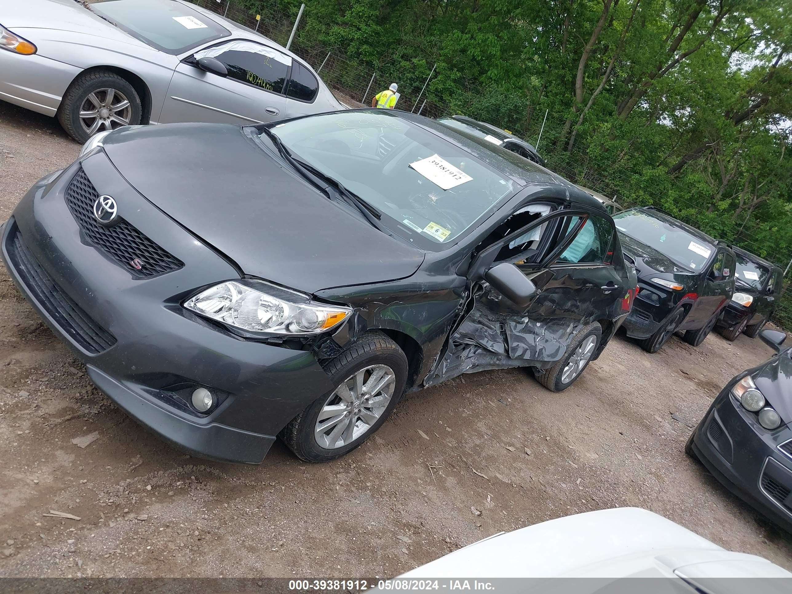 Photo 1 VIN: 1NXBU40EX9Z076150 - TOYOTA COROLLA 