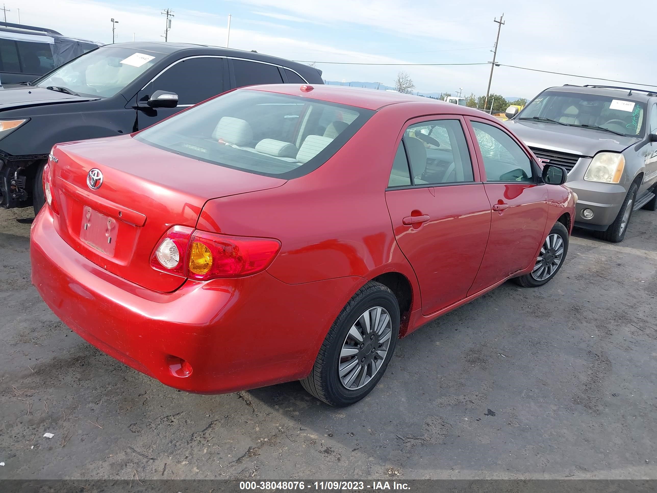 Photo 3 VIN: 1NXBU40EX9Z143409 - TOYOTA COROLLA 