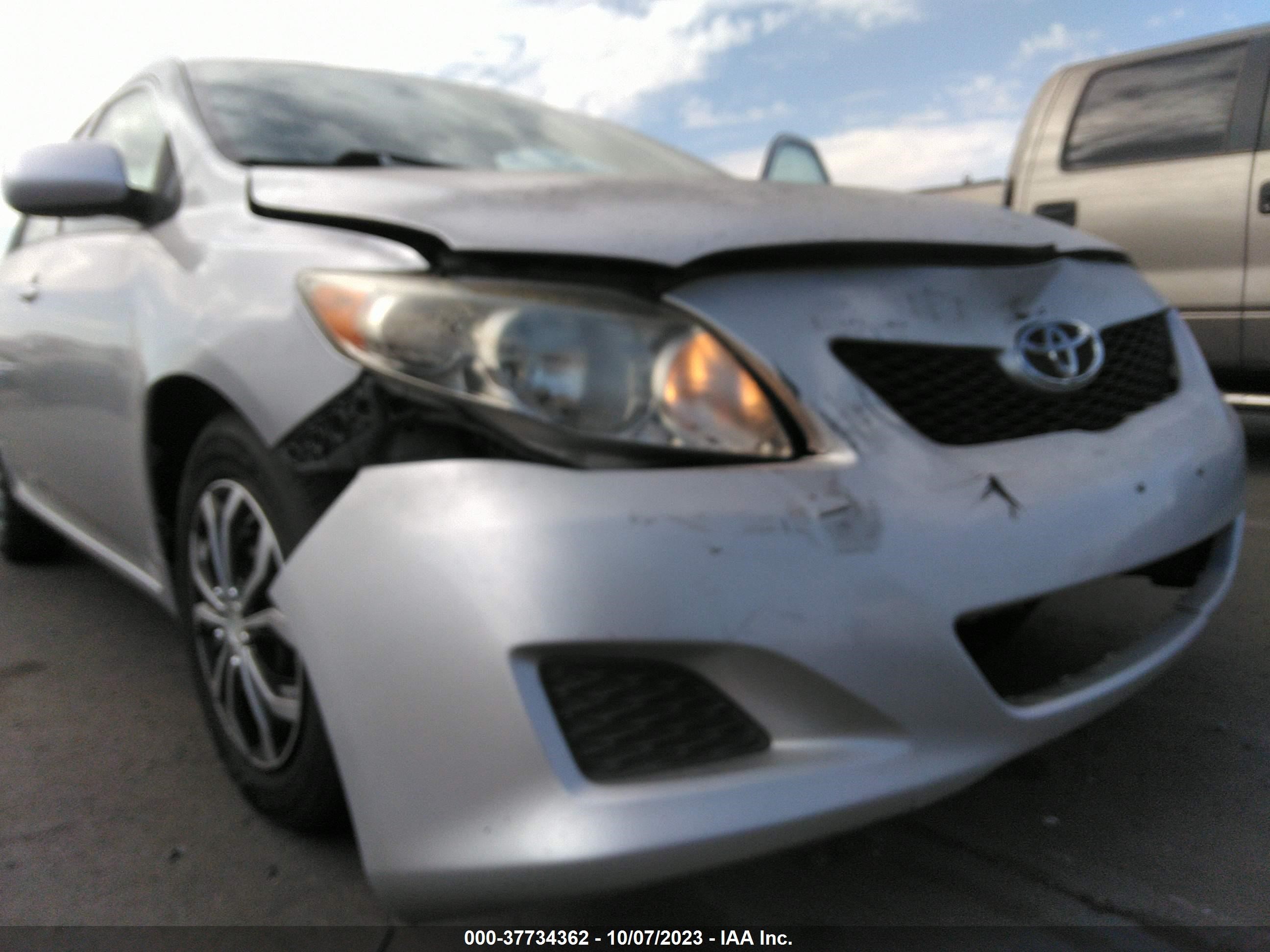 Photo 5 VIN: 1NXBU40EX9Z154121 - TOYOTA COROLLA 