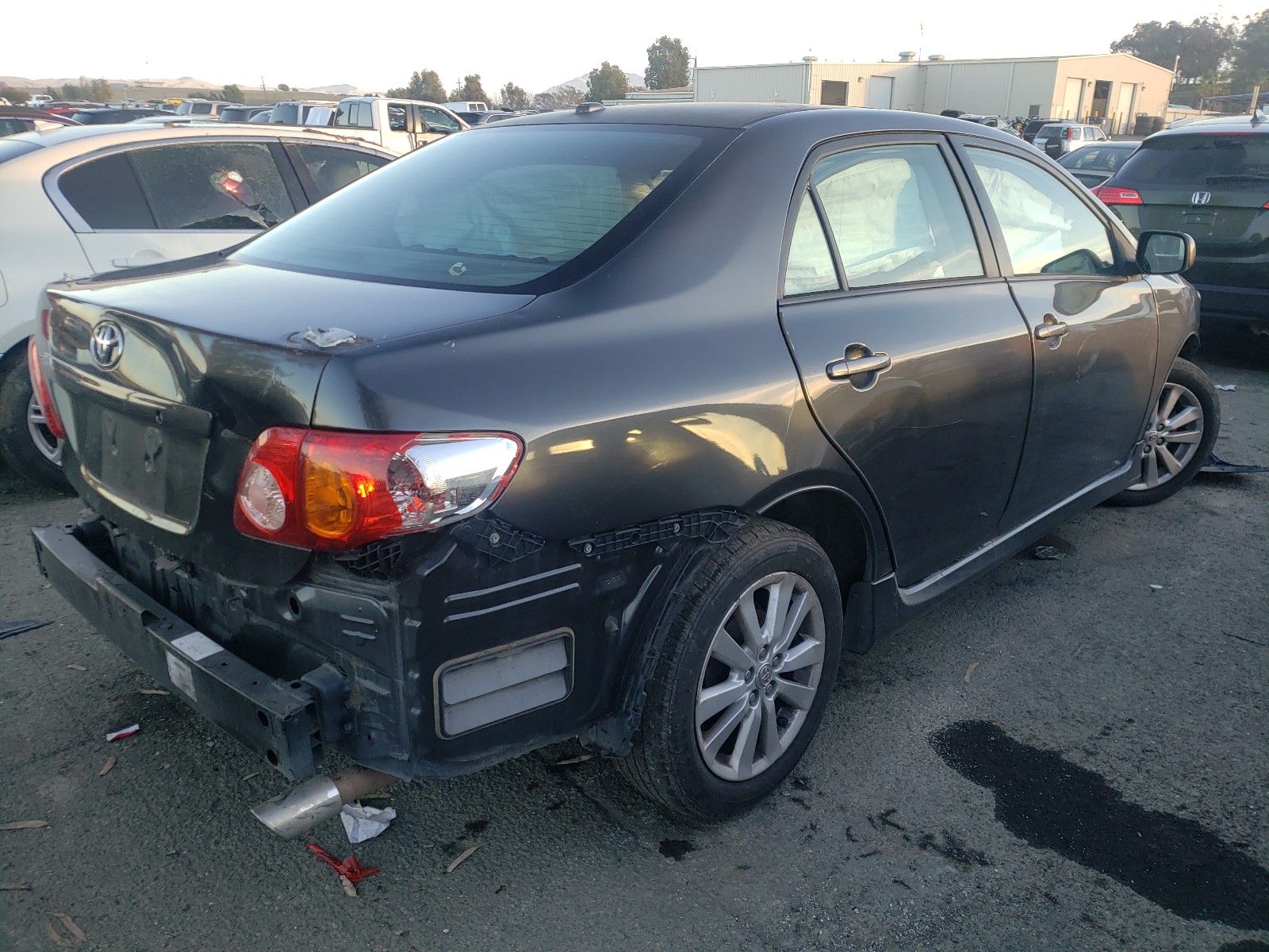 Photo 3 VIN: 1NXBU4EE1AZ227843 - TOYOTA COROLLA BA 