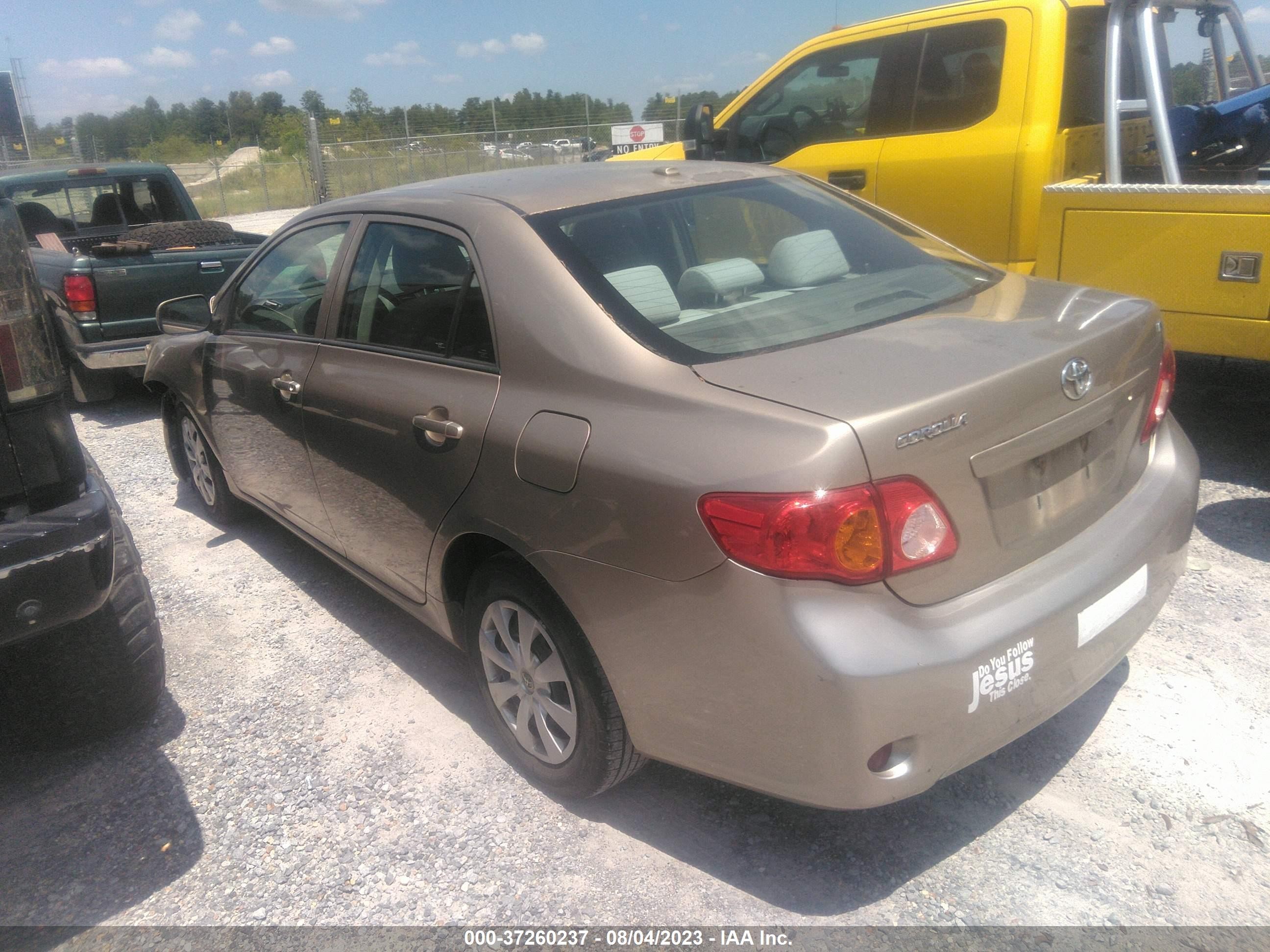 Photo 2 VIN: 1NXBU4EE2AZ310813 - TOYOTA COROLLA 