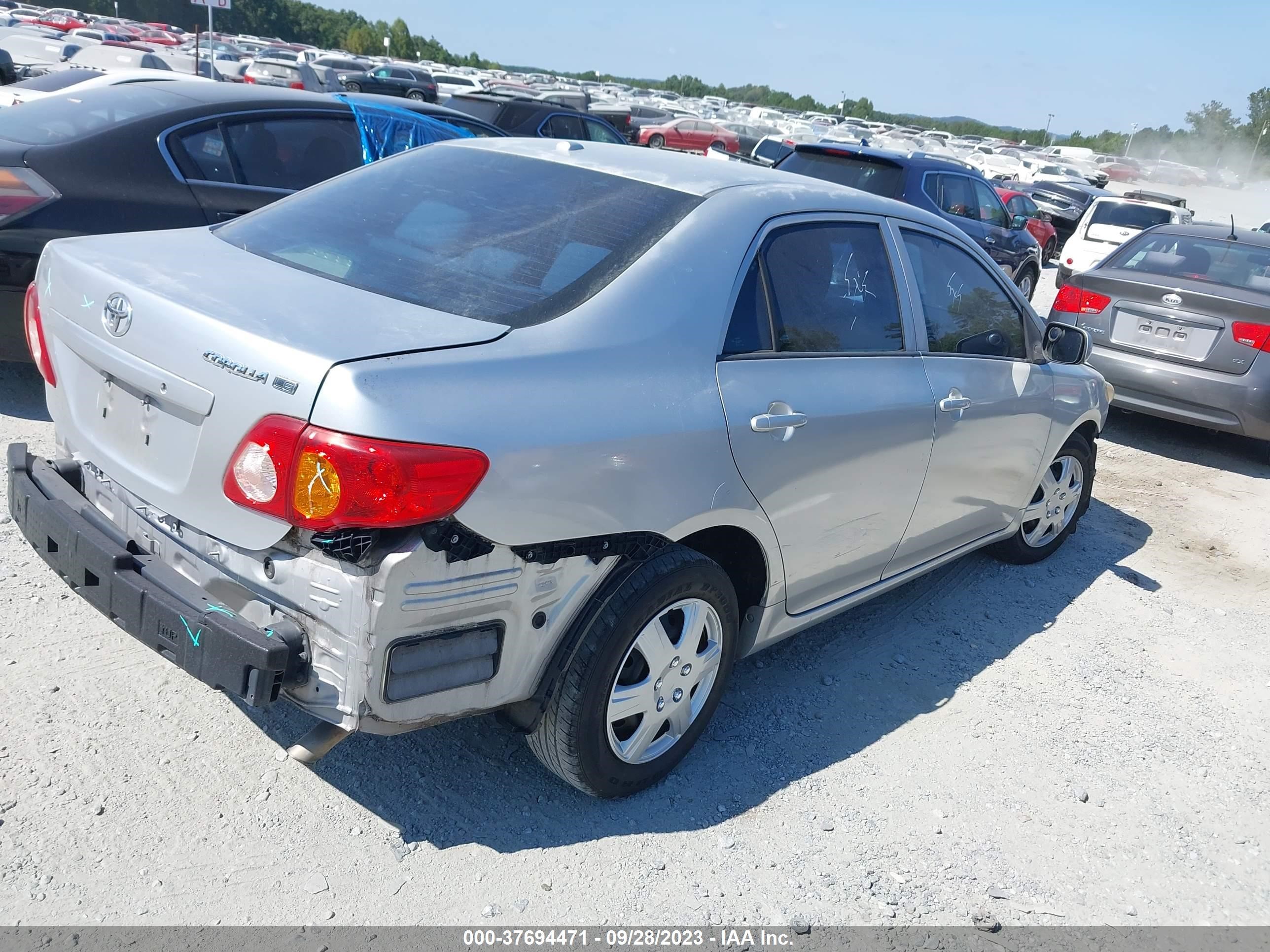 Photo 3 VIN: 1NXBU4EE2AZ370283 - TOYOTA COROLLA 