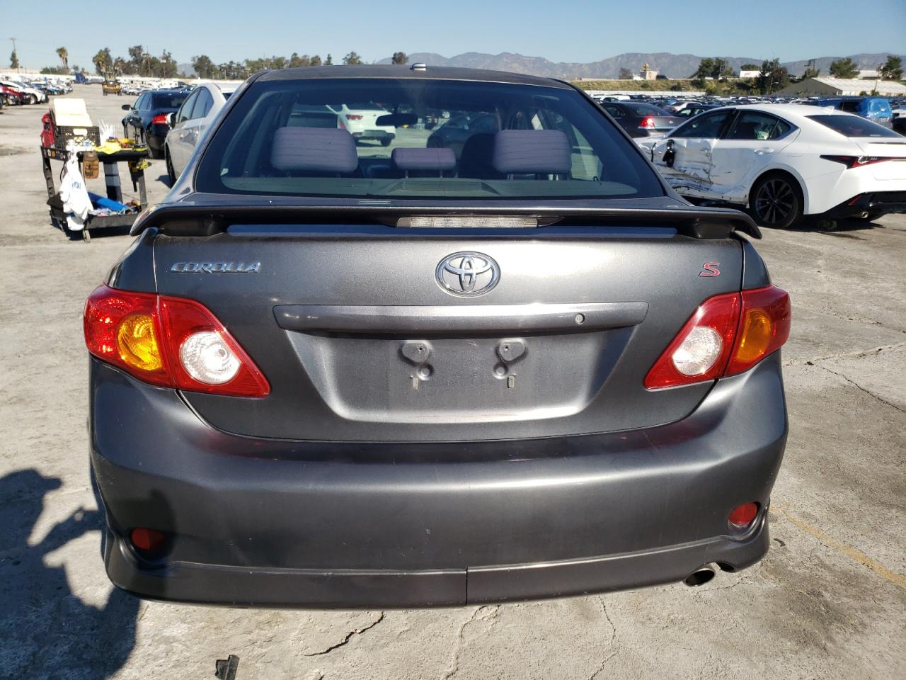 Photo 5 VIN: 1NXBU4EE4AZ362802 - TOYOTA COROLLA 