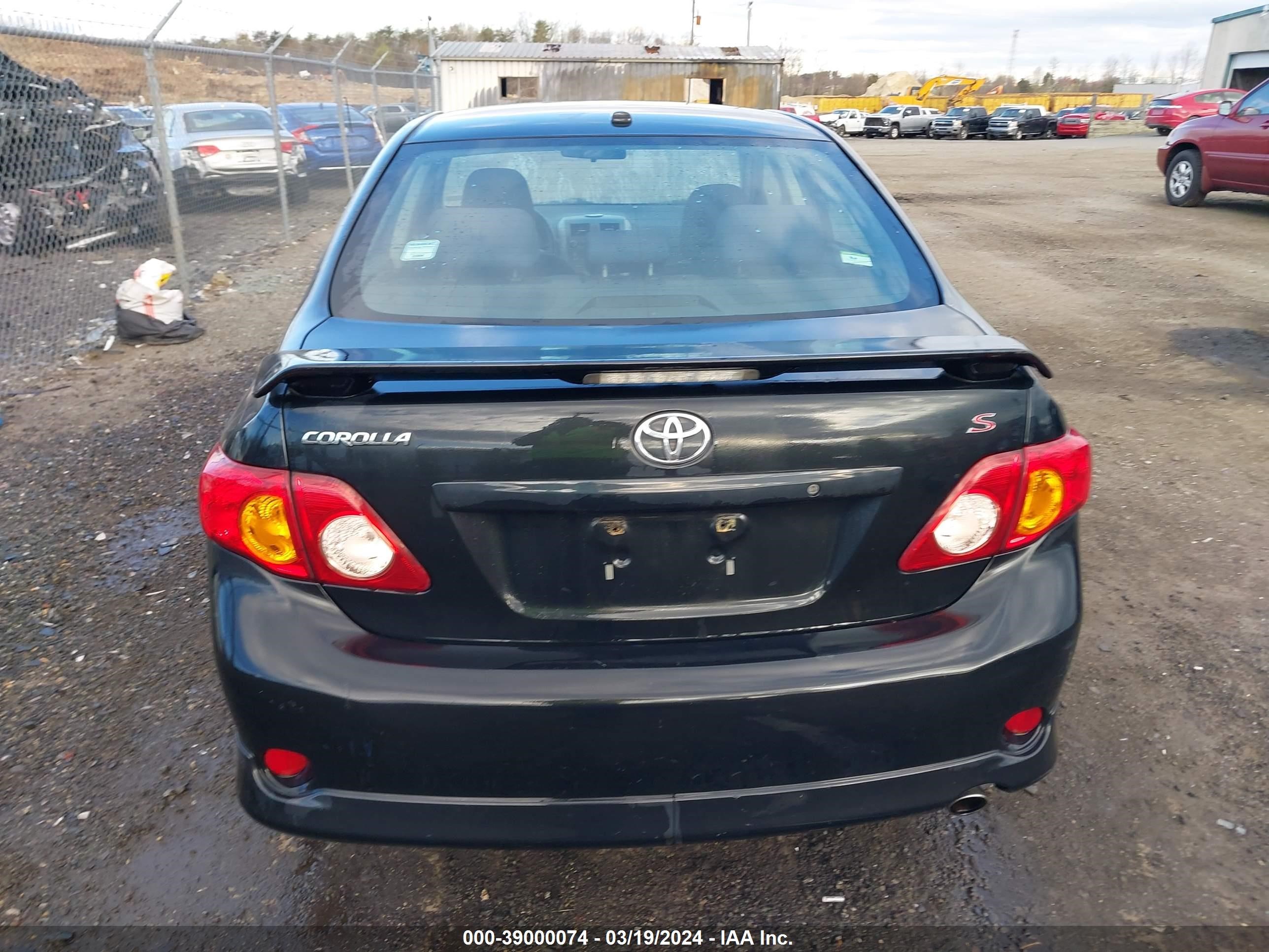 Photo 15 VIN: 1NXBU4EE4AZ370835 - TOYOTA COROLLA 