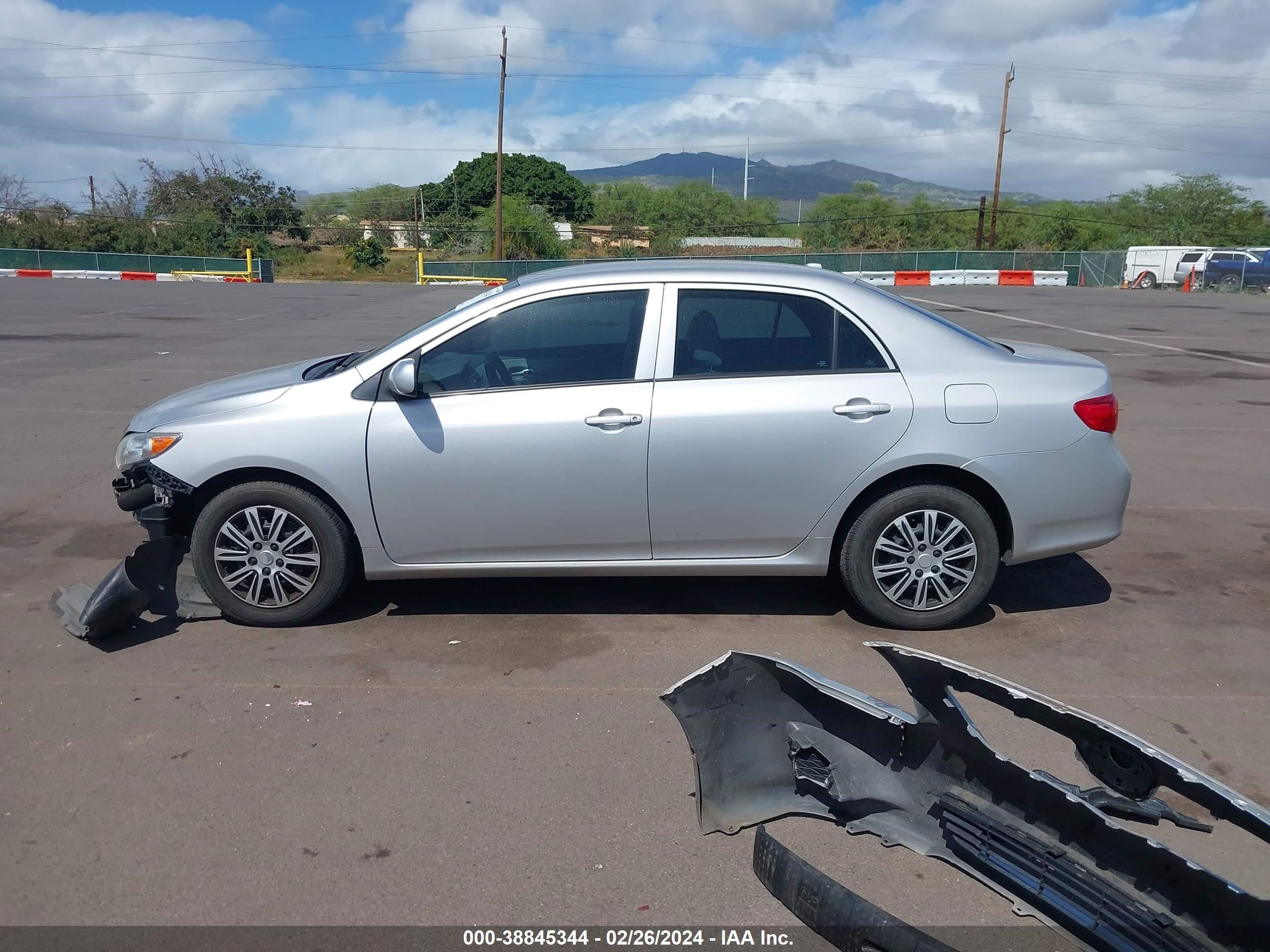 Photo 14 VIN: 1NXBU4EE5A2355213 - TOYOTA COROLLA 