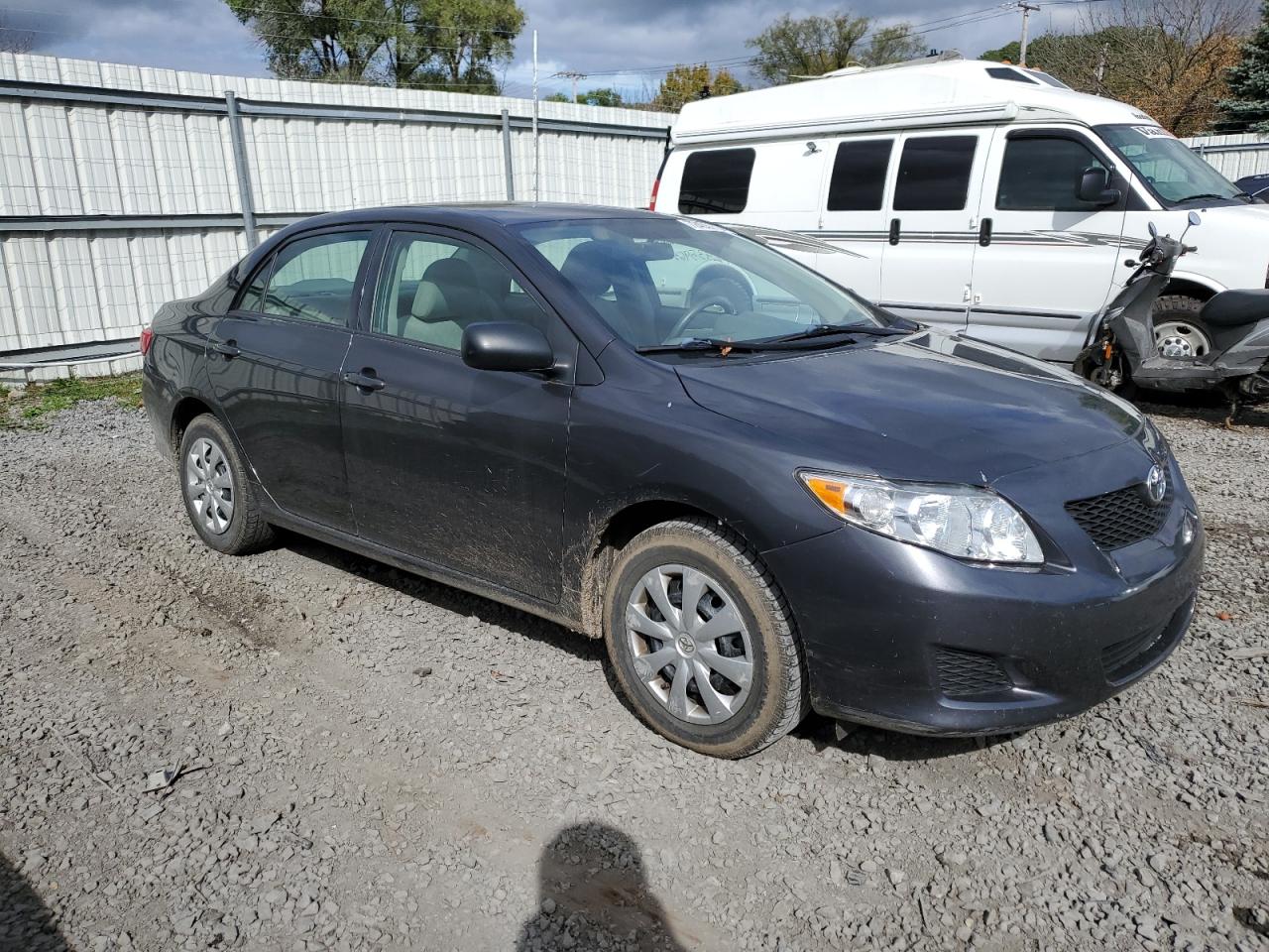 Photo 3 VIN: 1NXBU4EE5AZ174032 - TOYOTA COROLLA 