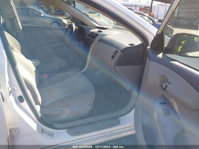 Photo 4 VIN: 1NXBU4EE5AZ182793 - TOYOTA COROLLA 