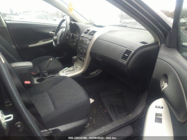 Photo 4 VIN: 1NXBU4EE5AZ368401 - TOYOTA COROLLA 