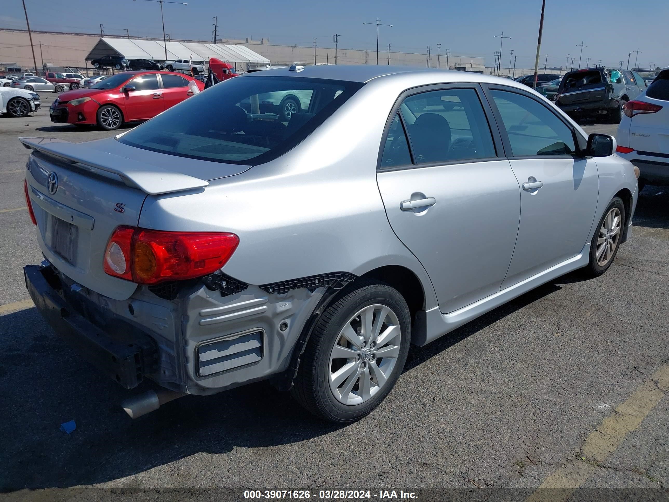 Photo 3 VIN: 1NXBU4EE7AZ257543 - TOYOTA COROLLA 