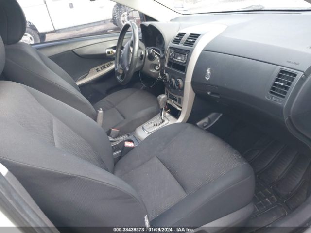 Photo 4 VIN: 1NXBU4EE8AZ250701 - TOYOTA COROLLA 