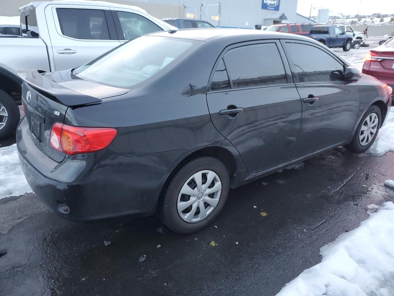 Photo 2 VIN: 1NXBU4EE8AZ281334 - TOYOTA COROLLA 