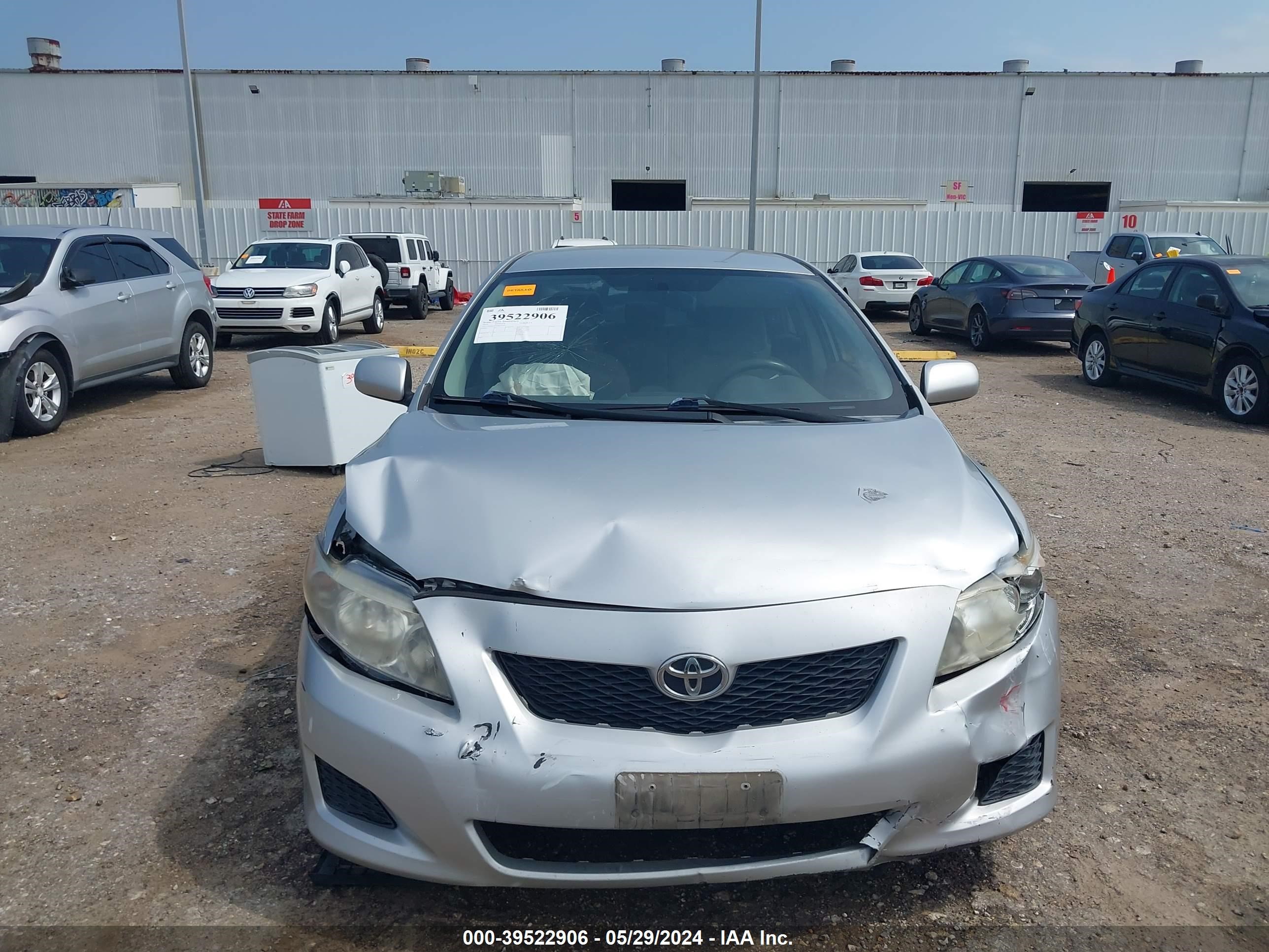 Photo 11 VIN: 1NXBU4EE9AZ171053 - TOYOTA COROLLA 