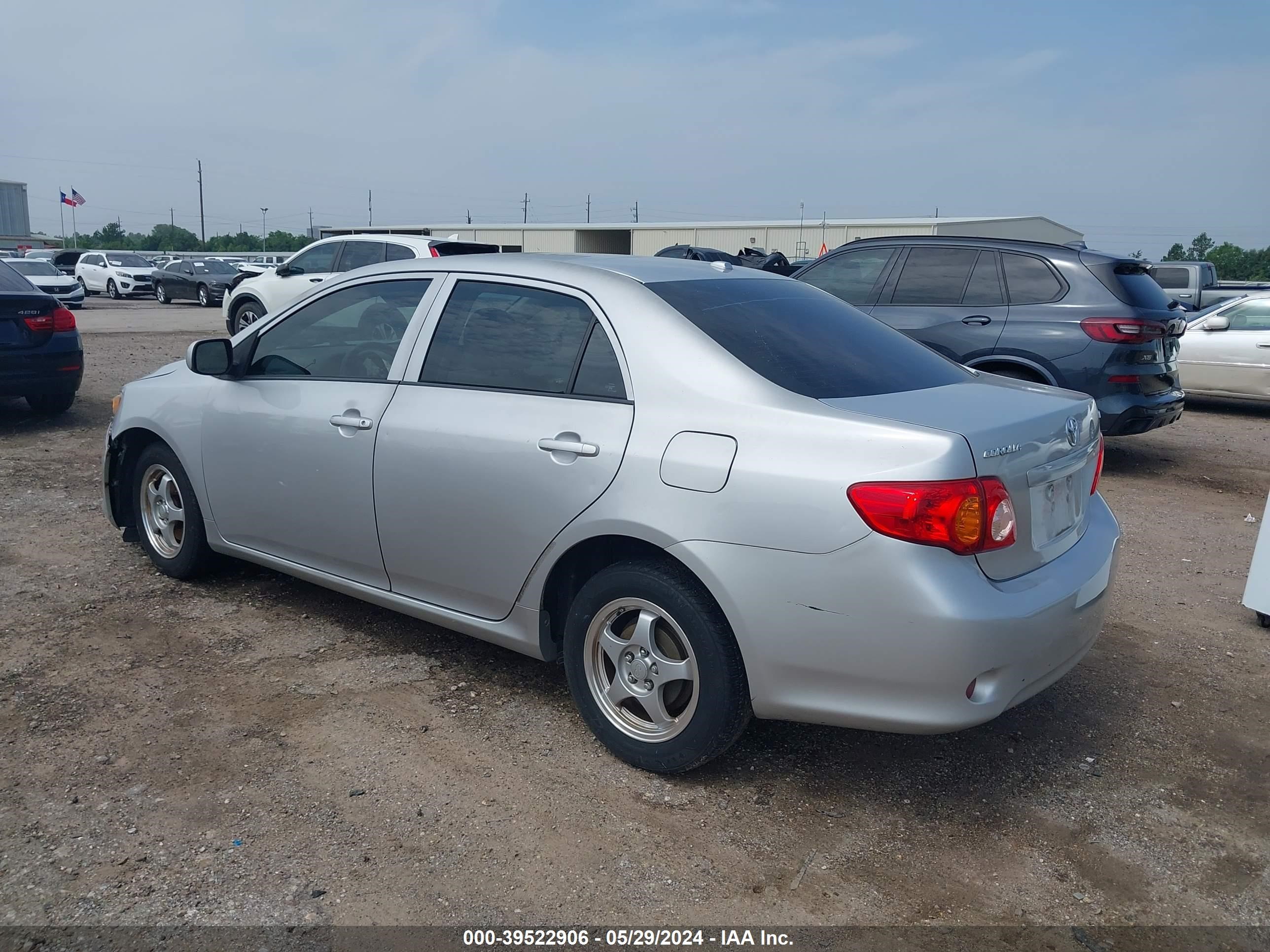 Photo 2 VIN: 1NXBU4EE9AZ171053 - TOYOTA COROLLA 