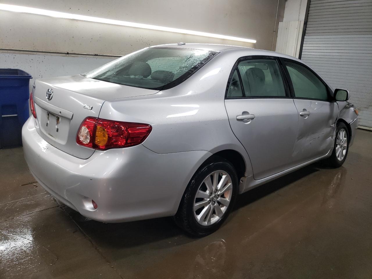 Photo 2 VIN: 1NXBU4EE9AZ297851 - TOYOTA COROLLA 