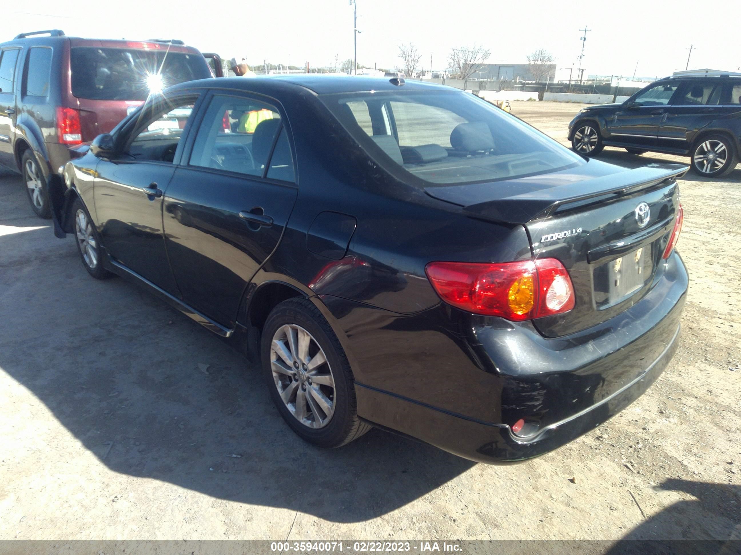 Photo 2 VIN: 1NXBU4EEXAZ324975 - TOYOTA COROLLA 