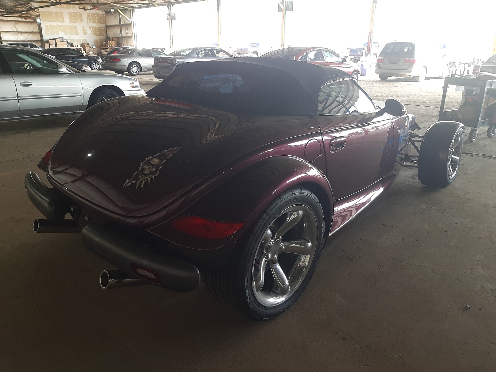 Photo 3 VIN: 1P3EW65G3XV500213 - PLYMOUTH PROWLER 