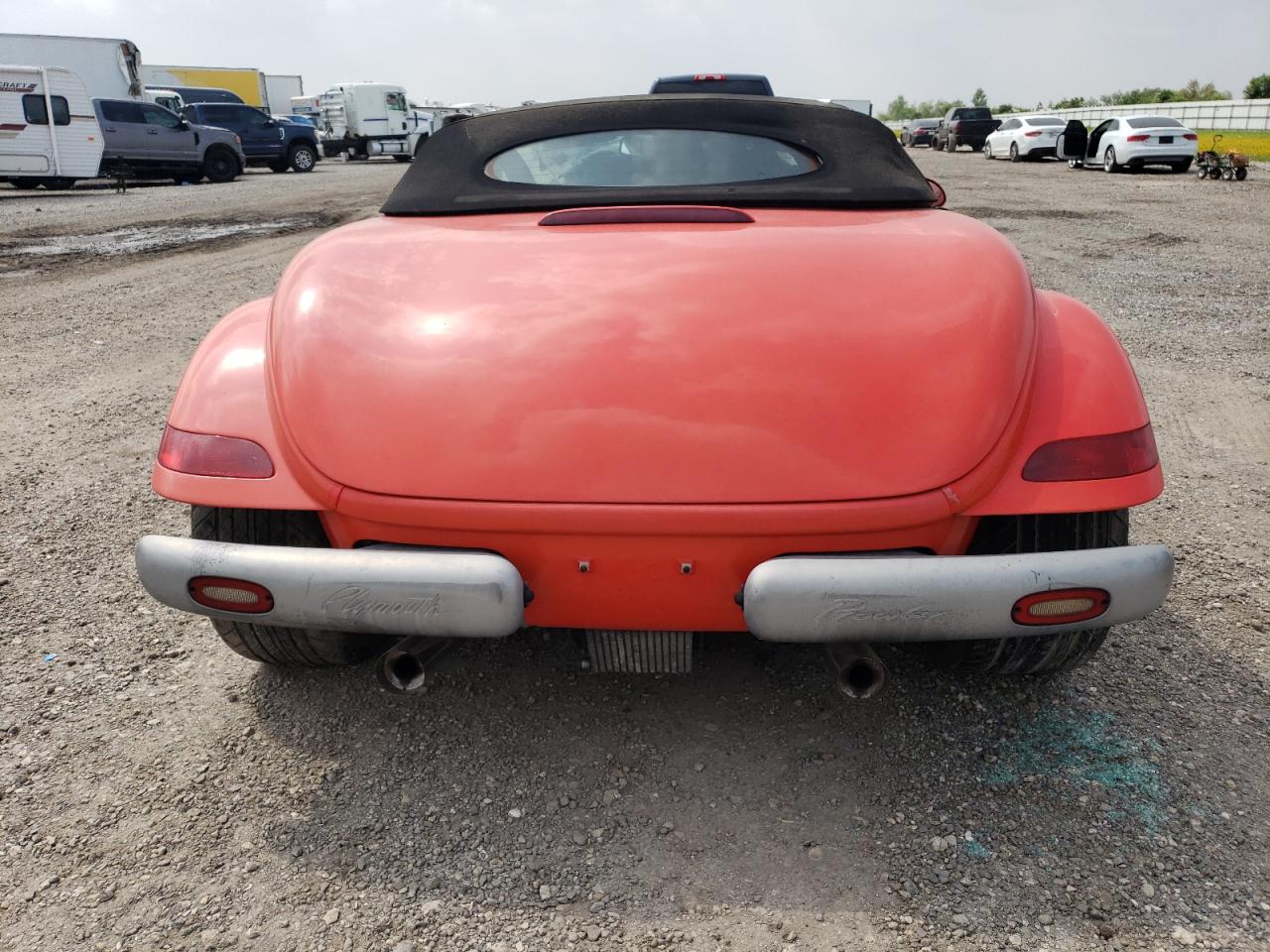 Photo 5 VIN: 1P3EW65G4XV504030 - PLYMOUTH PROWLER 