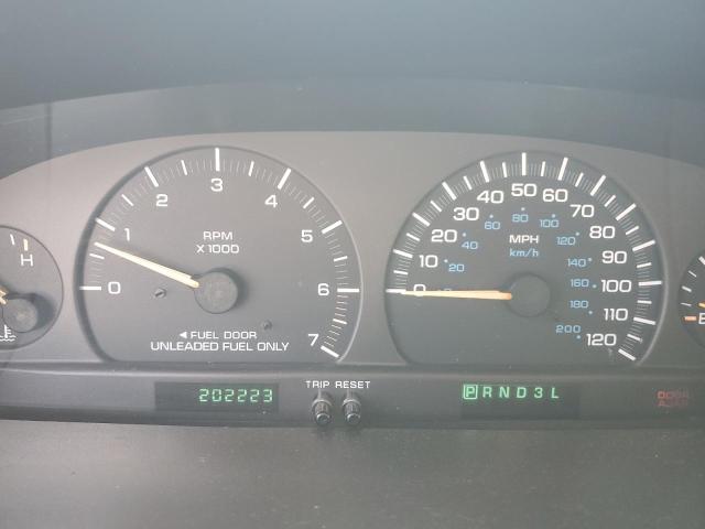 Photo 8 VIN: 1P4GP45G3XB820297 - PLYMOUTH VOYAGER 