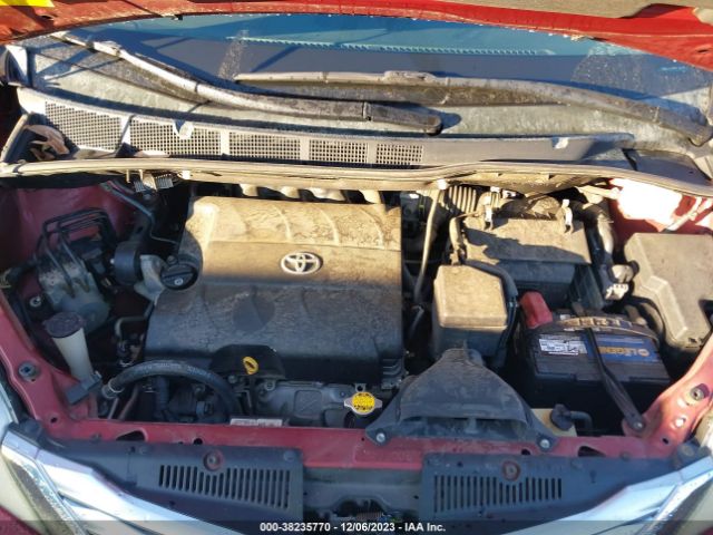 Photo 9 VIN: 1TDYA3DC4BS068529 - TOYOTA SIENNA 