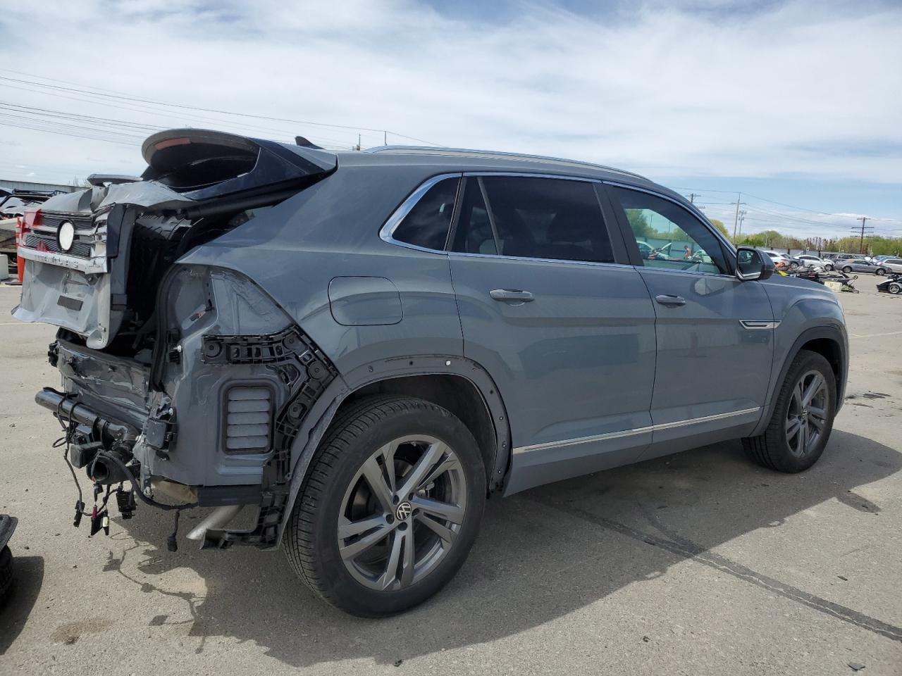 Photo 2 VIN: 1V2AE2CAXRC210203 - VOLKSWAGEN ATLAS 